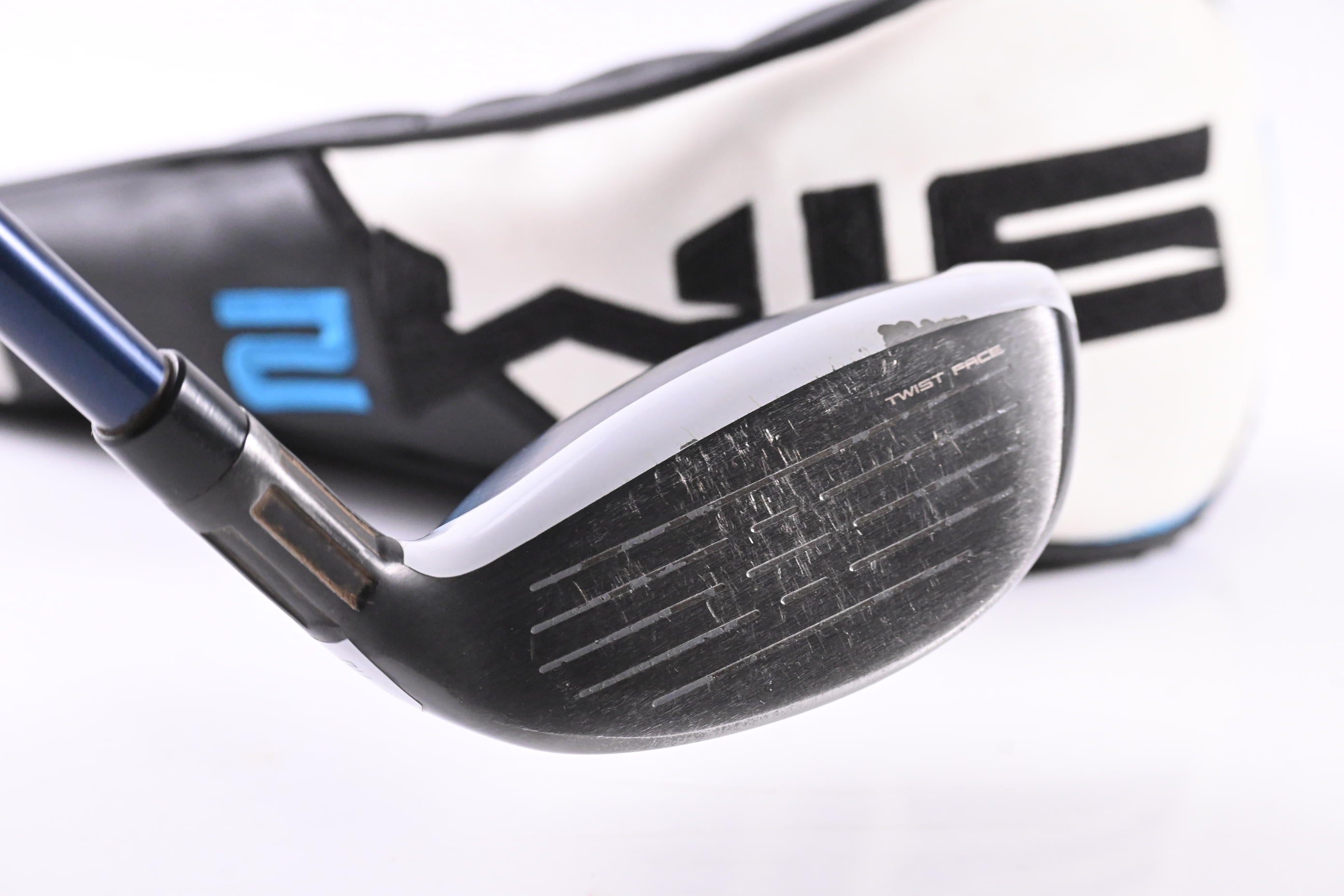 Left Hand Taylormade SIM2 Max #4 Hybrid / 22 Degree / Regular Flex Ventus Blue 6
