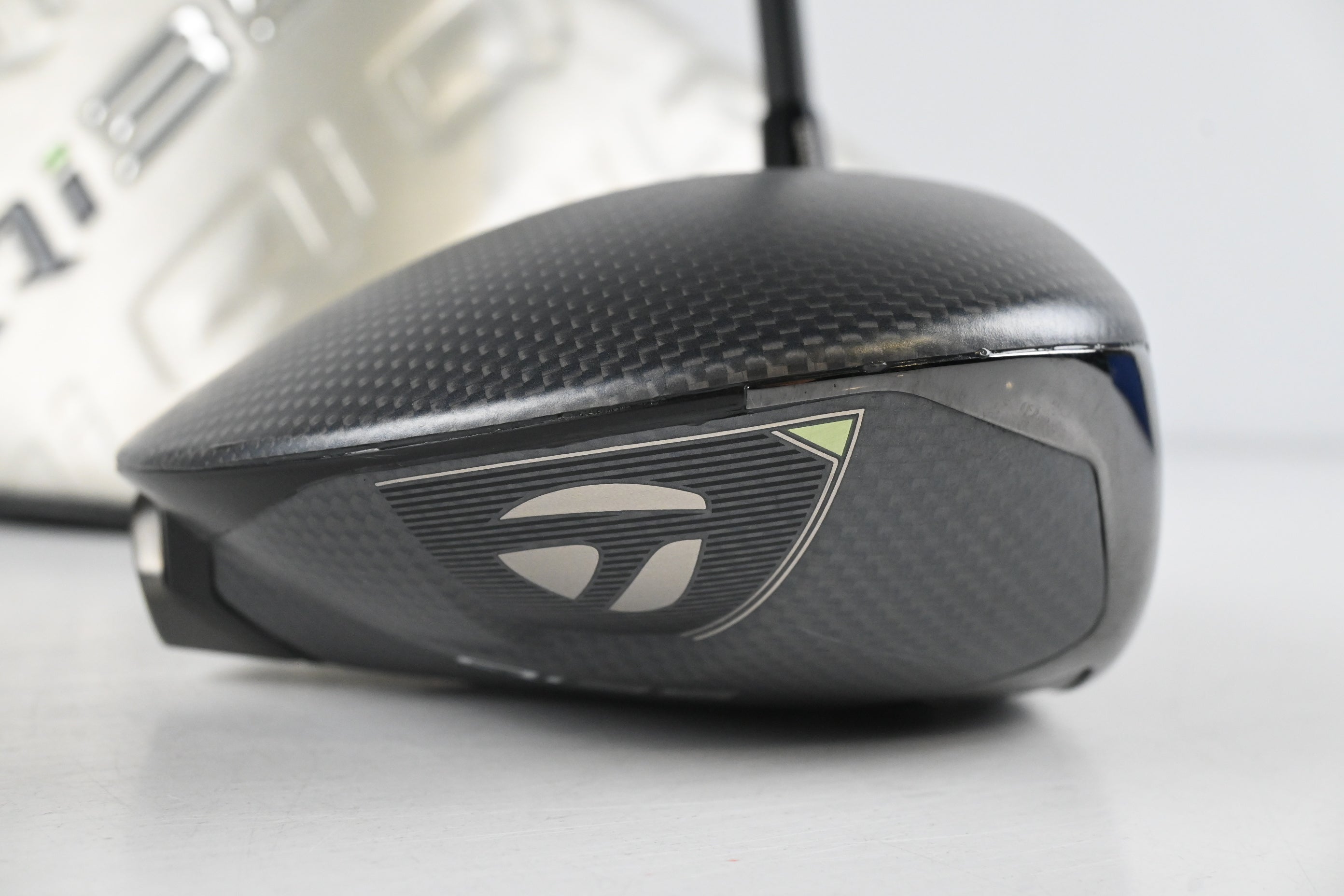 Taylormade Qi35 LS Driver / 9 Degree / Stiff Flex Kai'li Dark Waves CB Blue 60