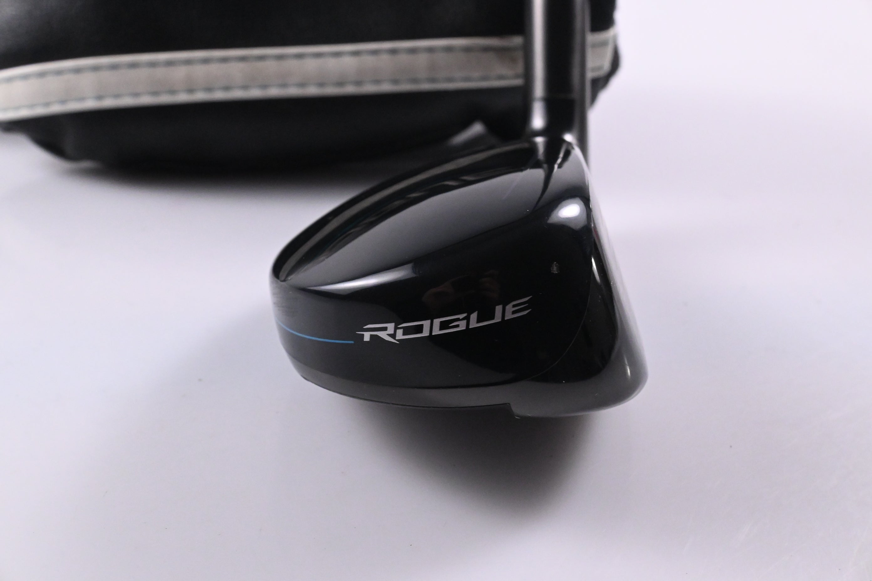 Callaway Rogue #4 Hybrid / 21 Degree / Regular Flex Aldila Synergy Blue 60 Shaft