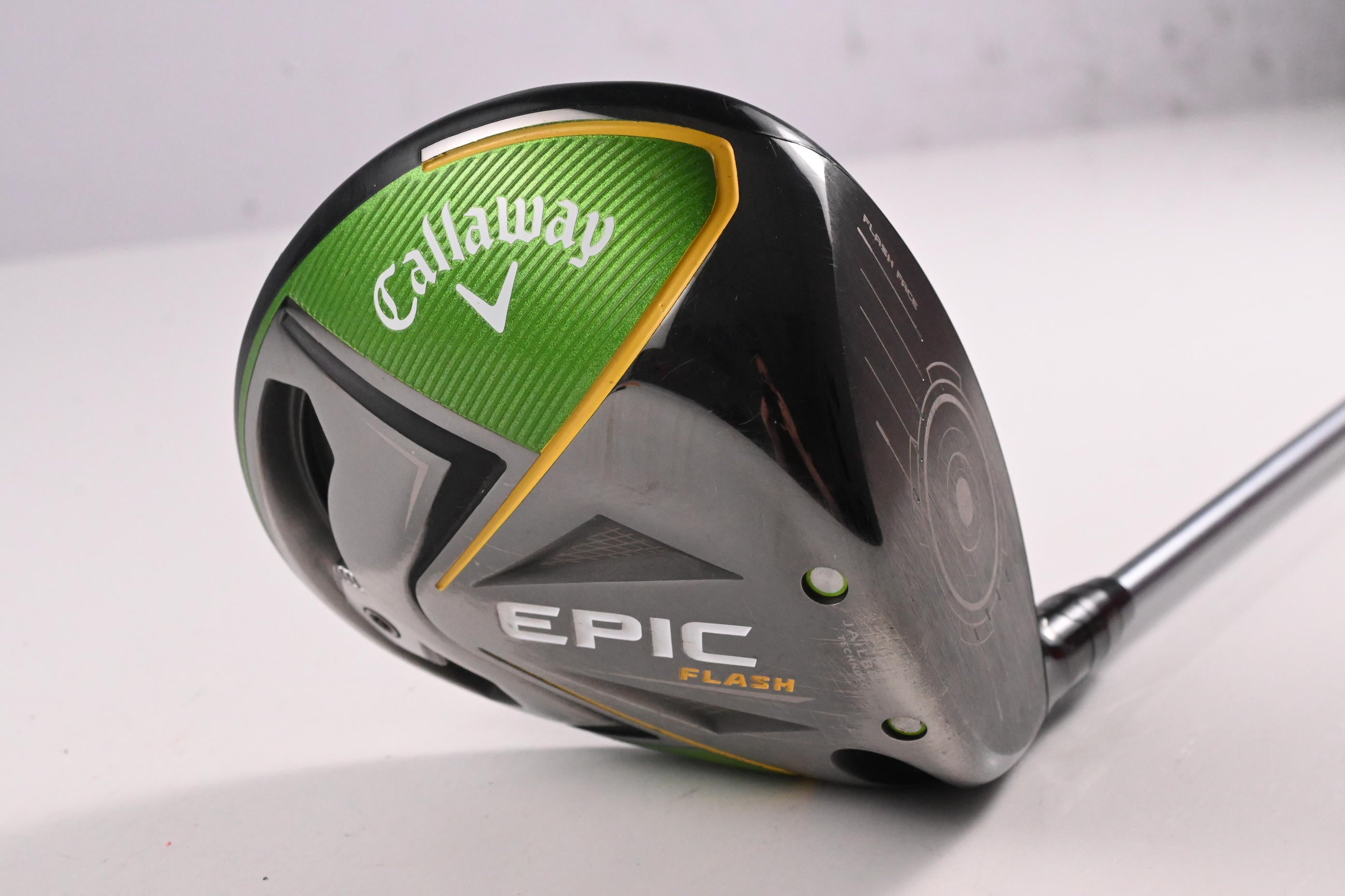 Callaway Epic Flash Driver / 9 Degree / Regular Flex HZRDUS T800 Green 55 Shaft