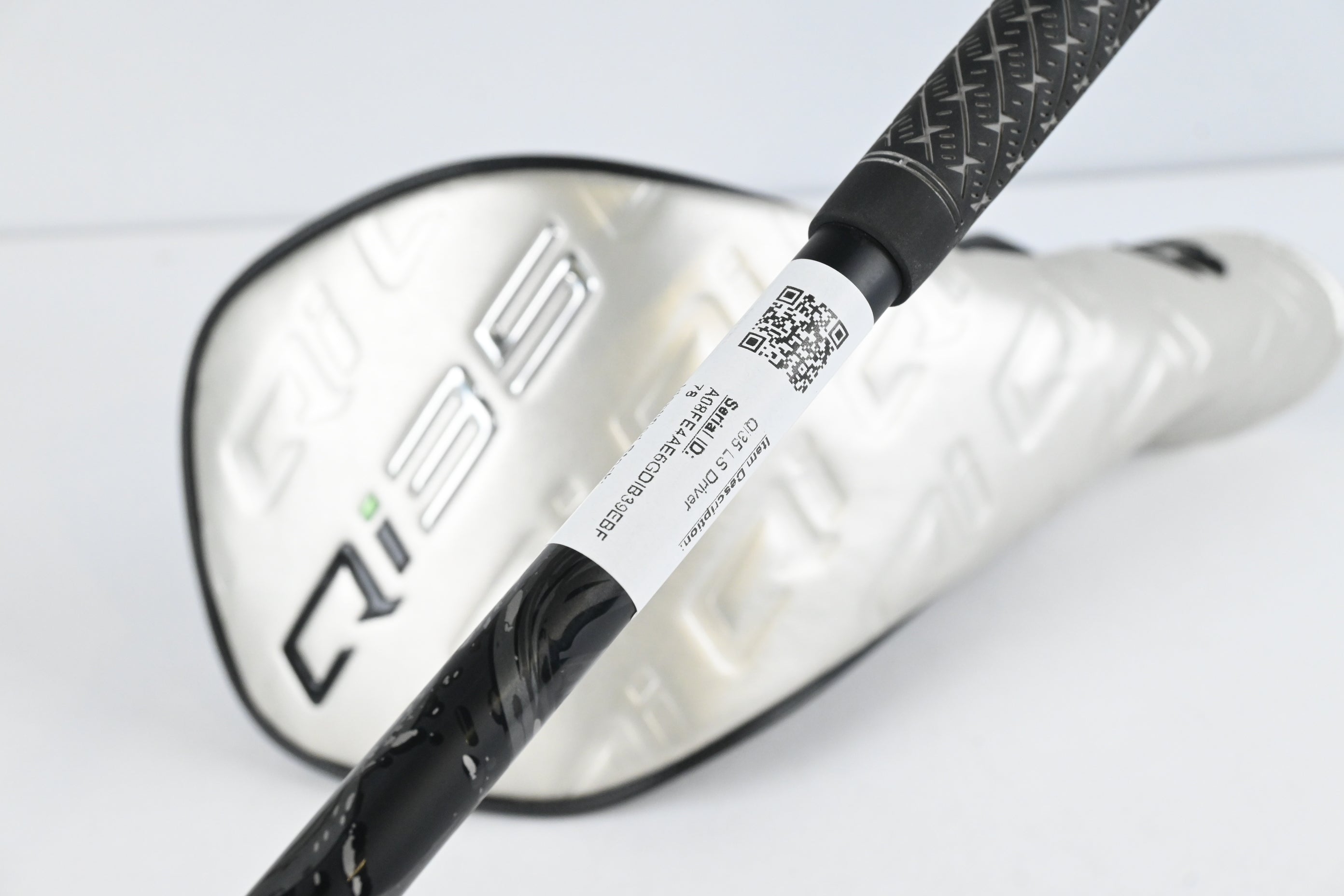 Taylormade Qi35 LS Driver / 9 Degree / Stiff Flex Kai'li Dark Waves CB Blue 60