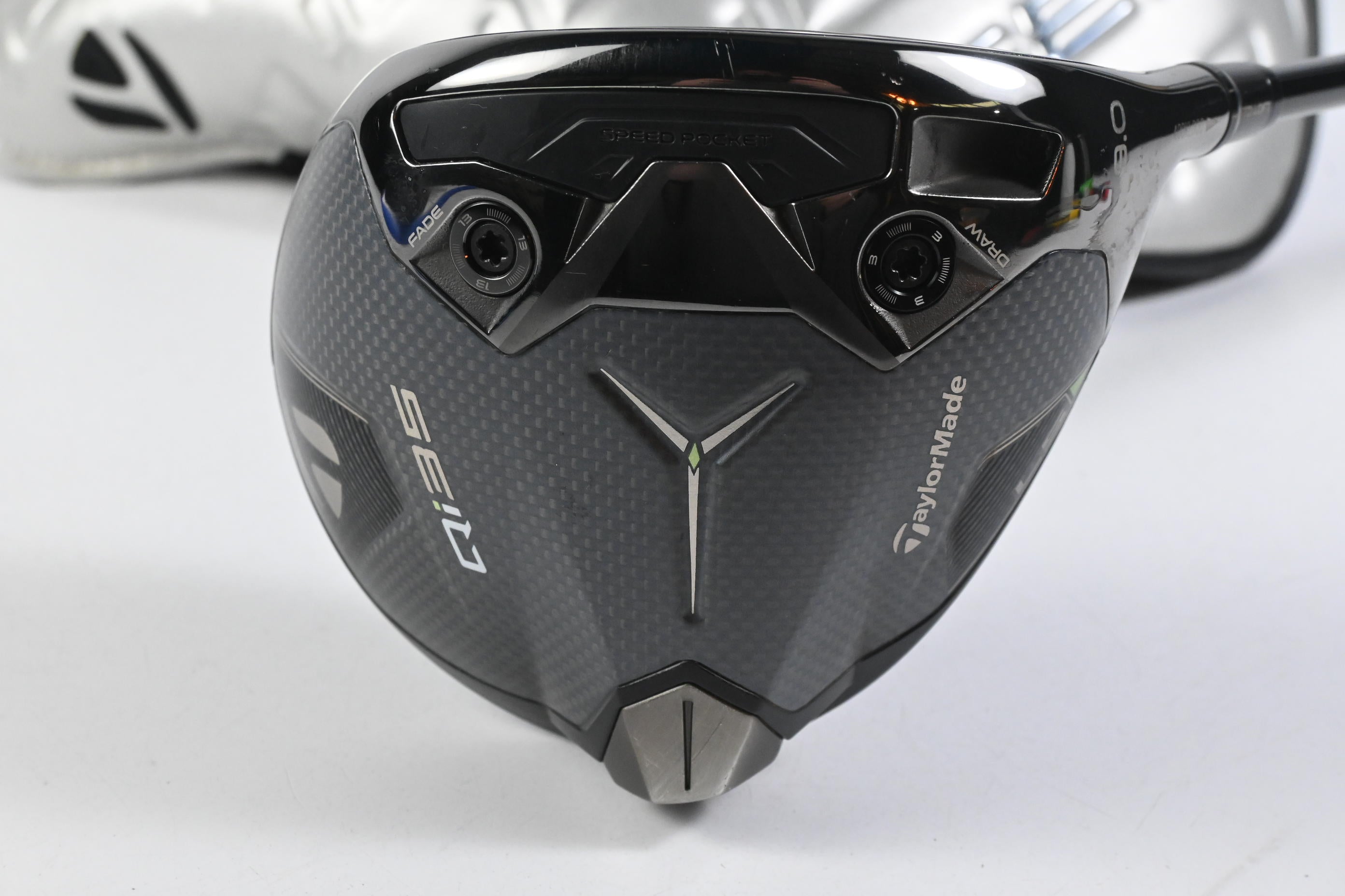 Taylormade Qi35 LS Driver / 9 Degree / X-Flex Kai'li White 60 Shaft