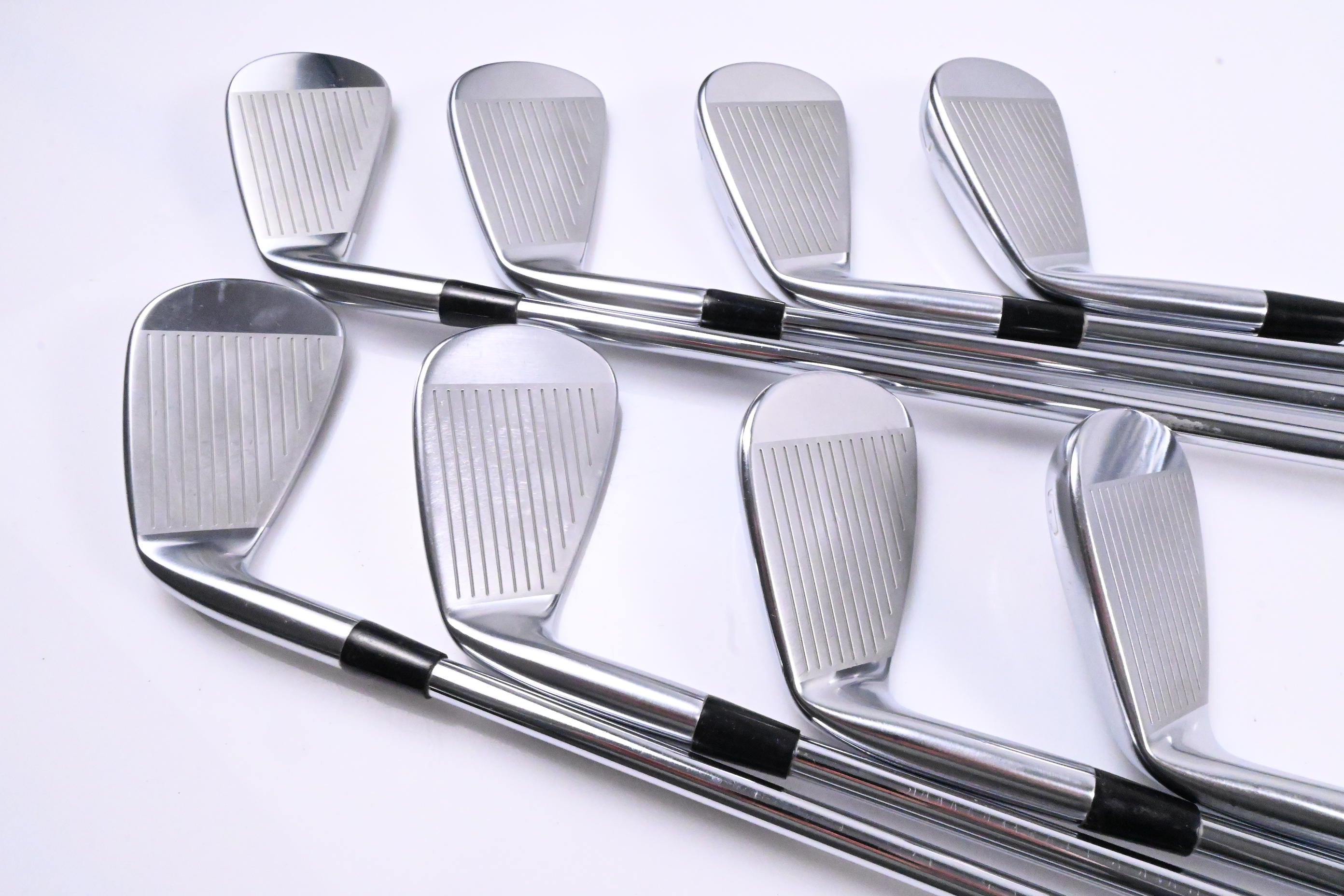 Mizuno Pro 245 Irons / 4-PW+GW / Regular Flex Dynamic Gold 95 R300 Shafts