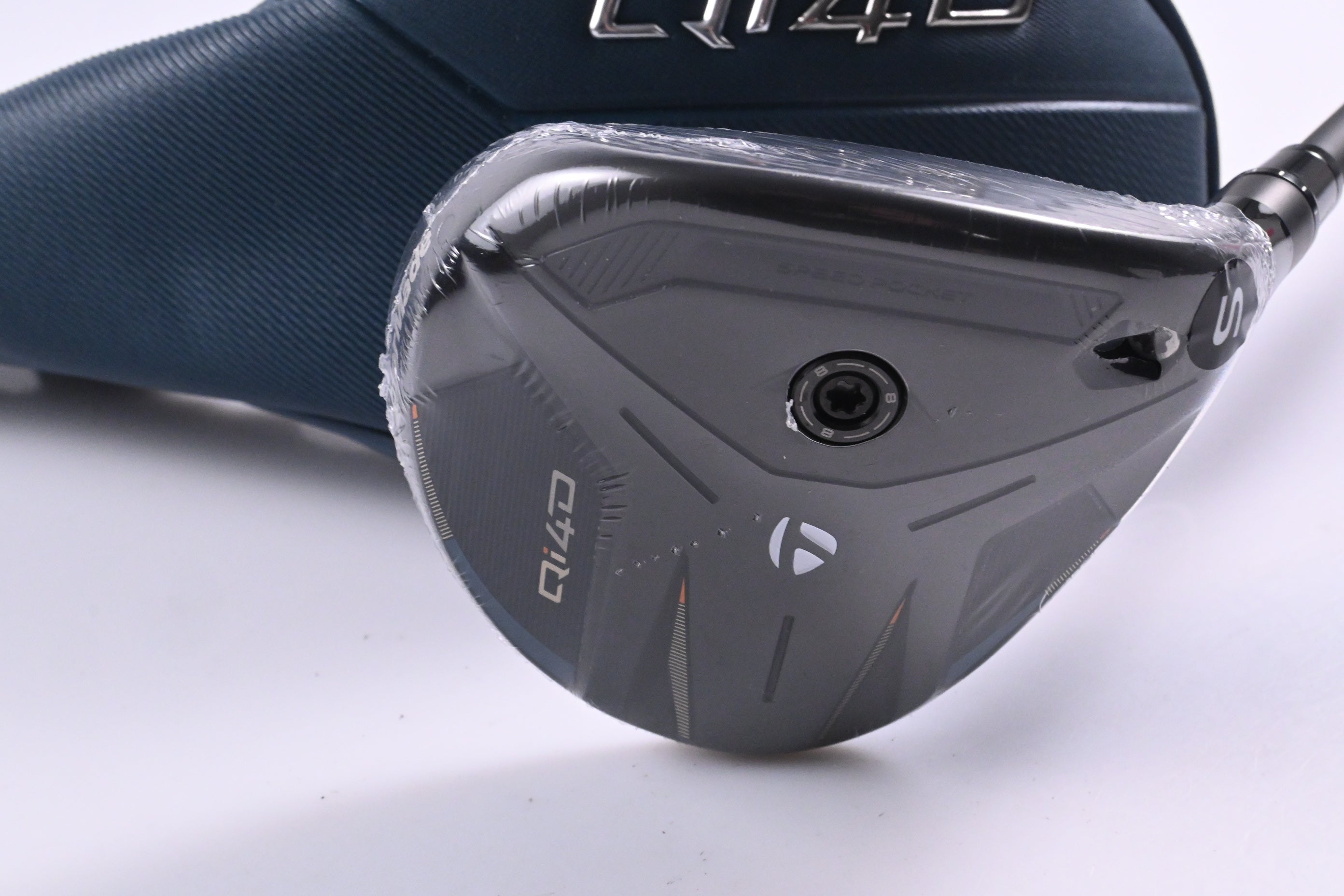 Taylormade Qi4D #5 Wood / 18 Degree / Stiff Flex REAX Blue 65 Shaft
