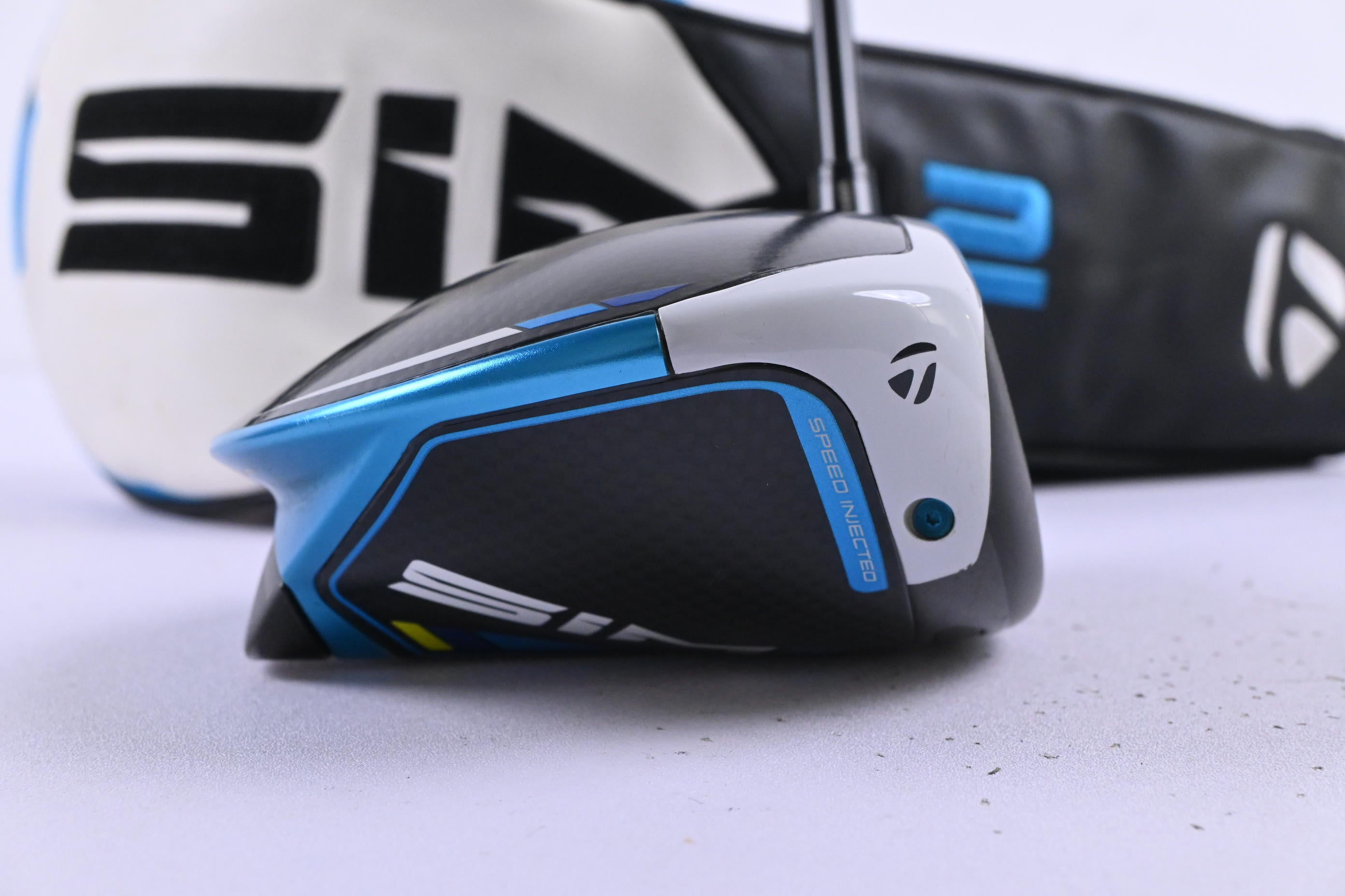 Taylormade SIM2 Driver / 10.5 Degree / Stiff Flex Tensei AV Raw Blue 60 Shaft