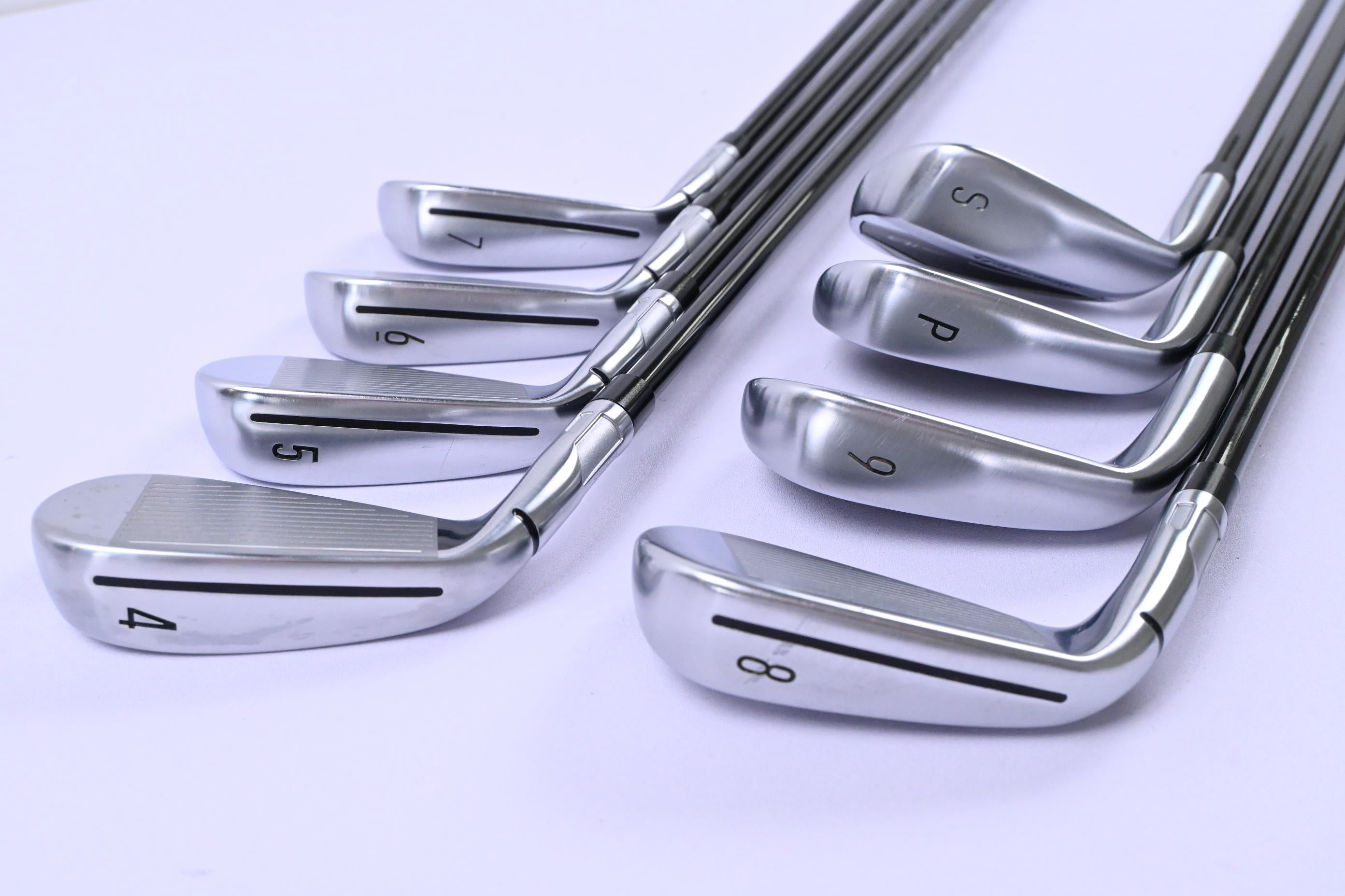 Taylormade Qi Irons / 4-PW+SW / Regular Flex Ventus TR Blue 6 Shafts