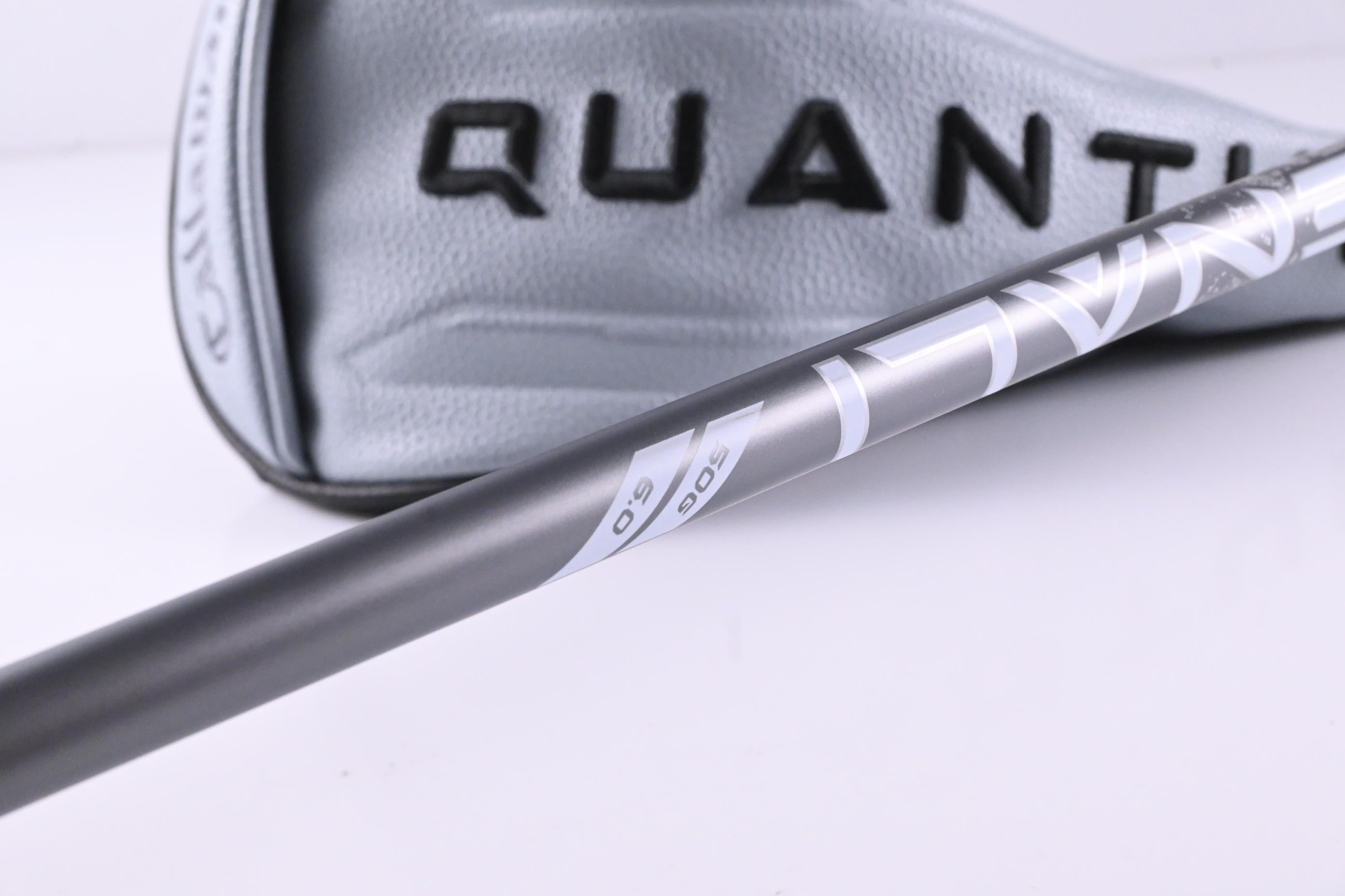 Callaway Quantum Max D Driver / 12 Degree / Stiff Flex Denali Frost Silver 50
