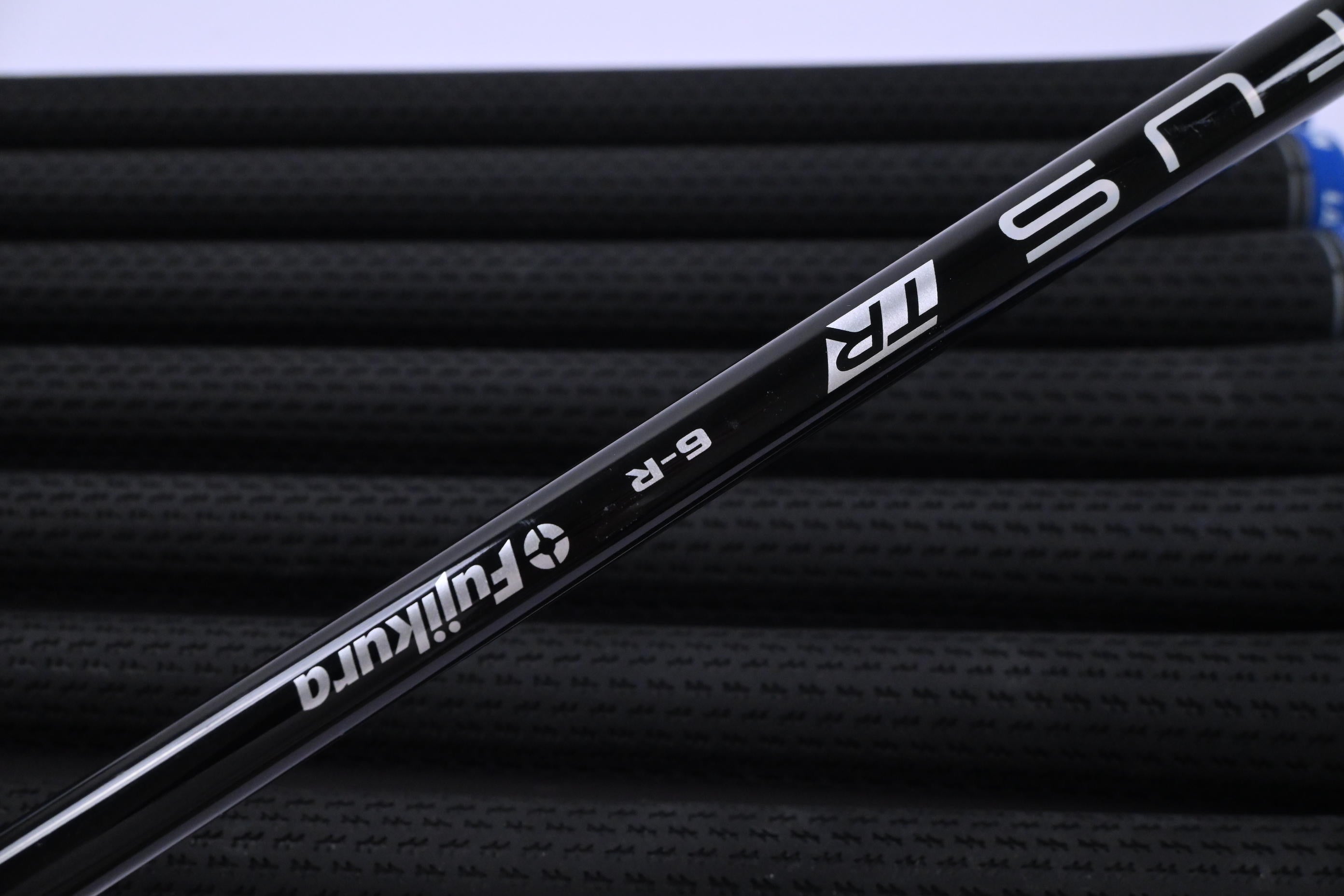 Taylormade Qi Irons / 4-PW+SW / Regular Flex Ventus TR Blue 6 Shafts