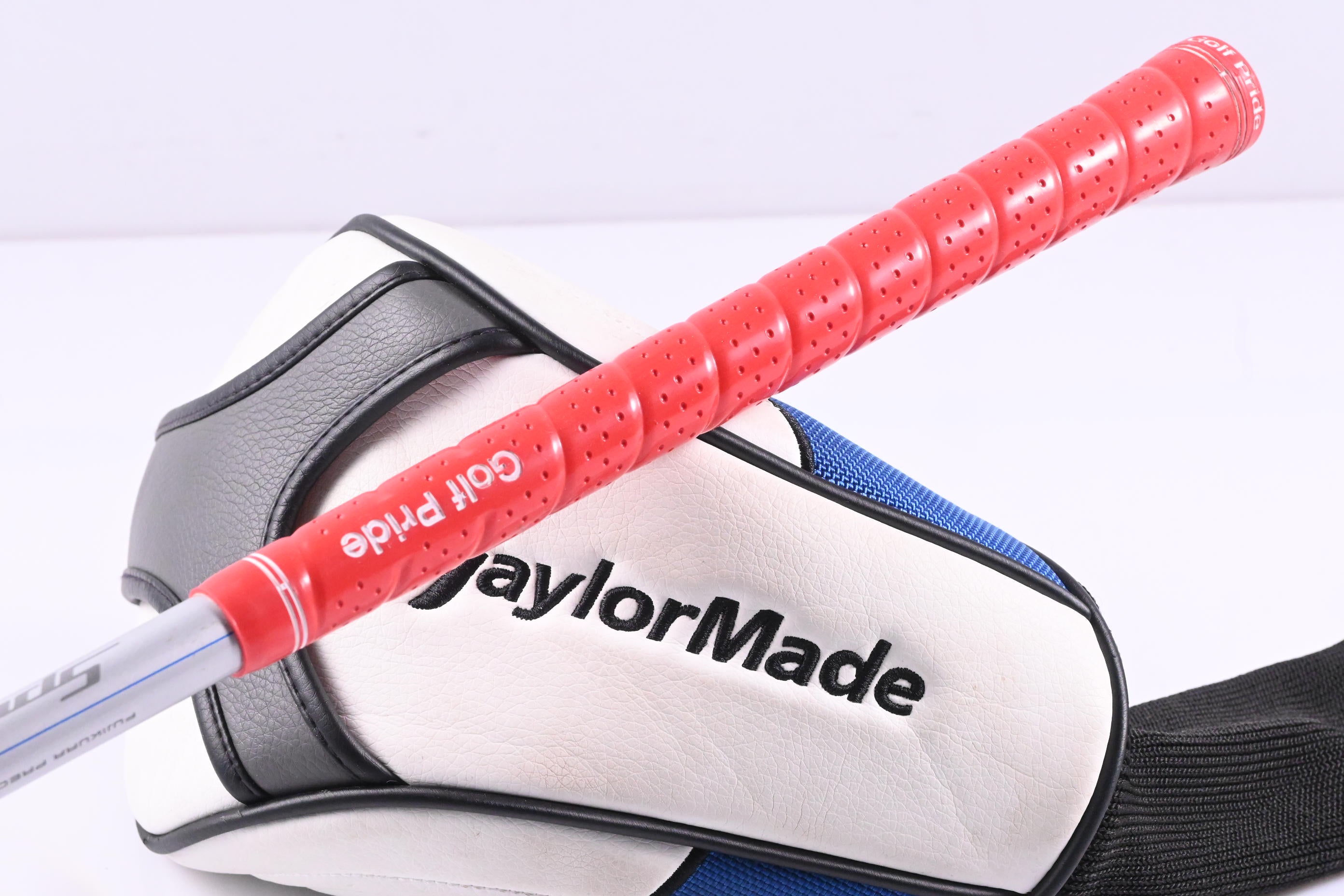 Taylormade SLDR Driver / 9.5 Degree / Stiff Flex Fujikura Speeder 57 Shaft