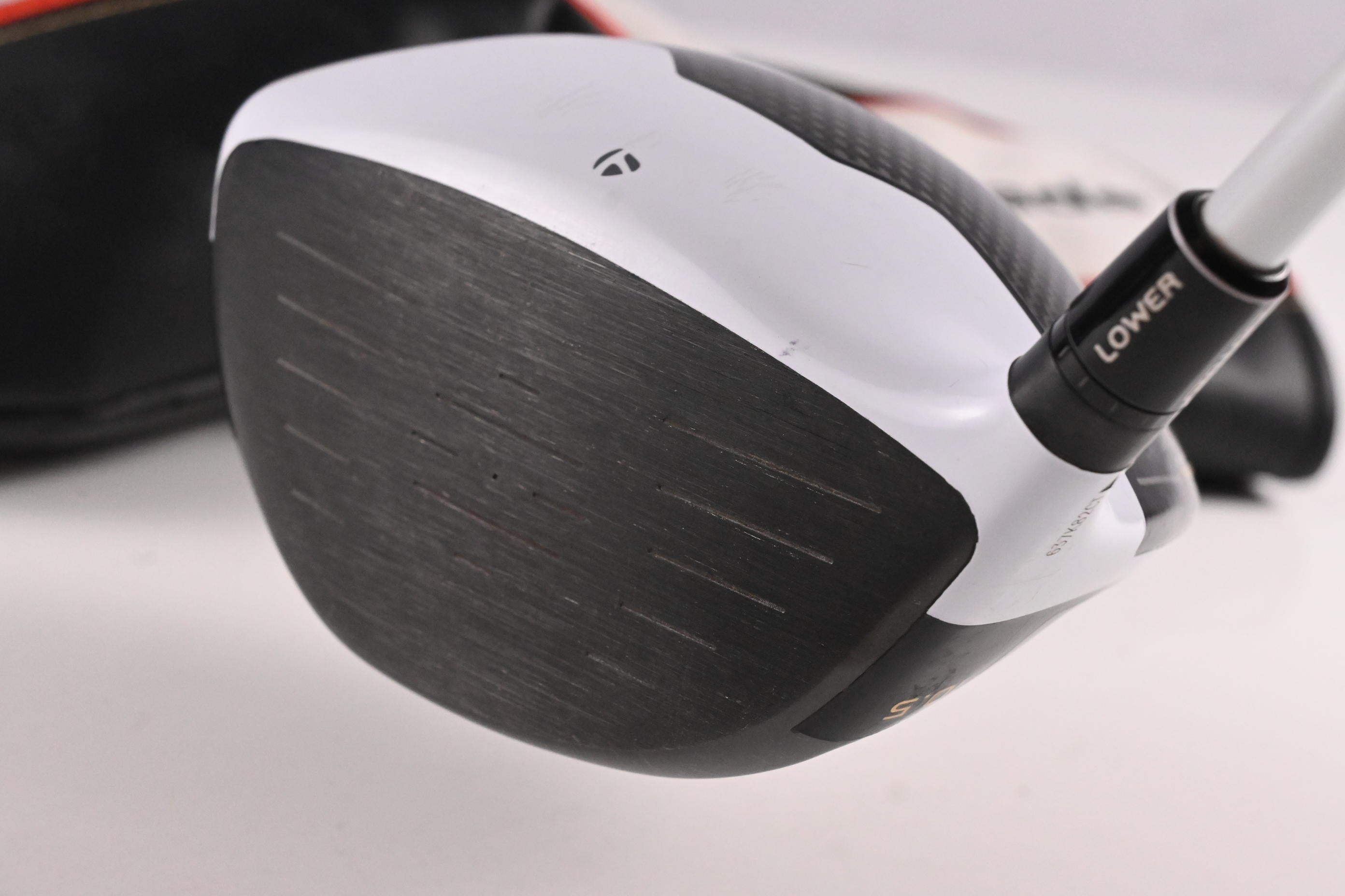 Taylormade M2 2016 Driver / 10.5 Degree / X-Flex Aldila Rogue White 70 Shaft