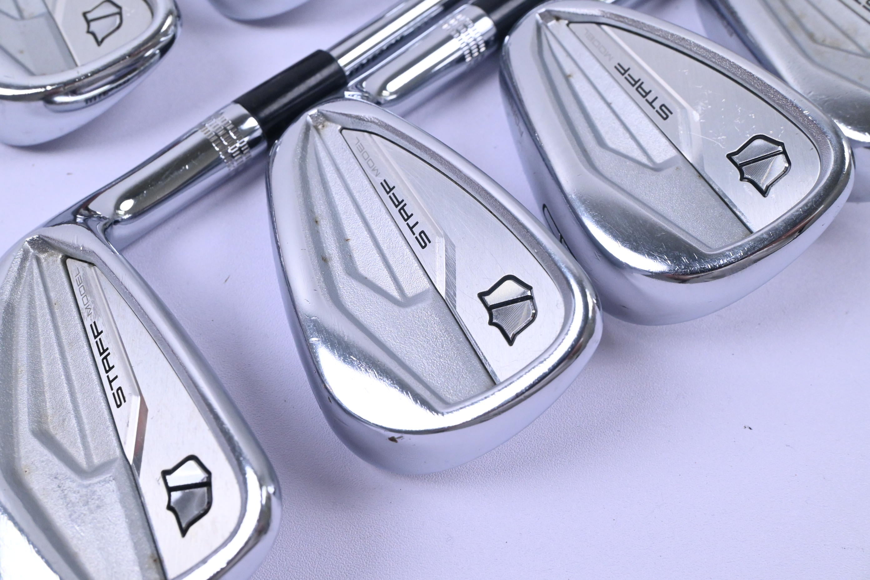 Wilson Staff Model 2024 CB Irons / 4-PW / Regular Flex Dynamic Gold 115 Shafts