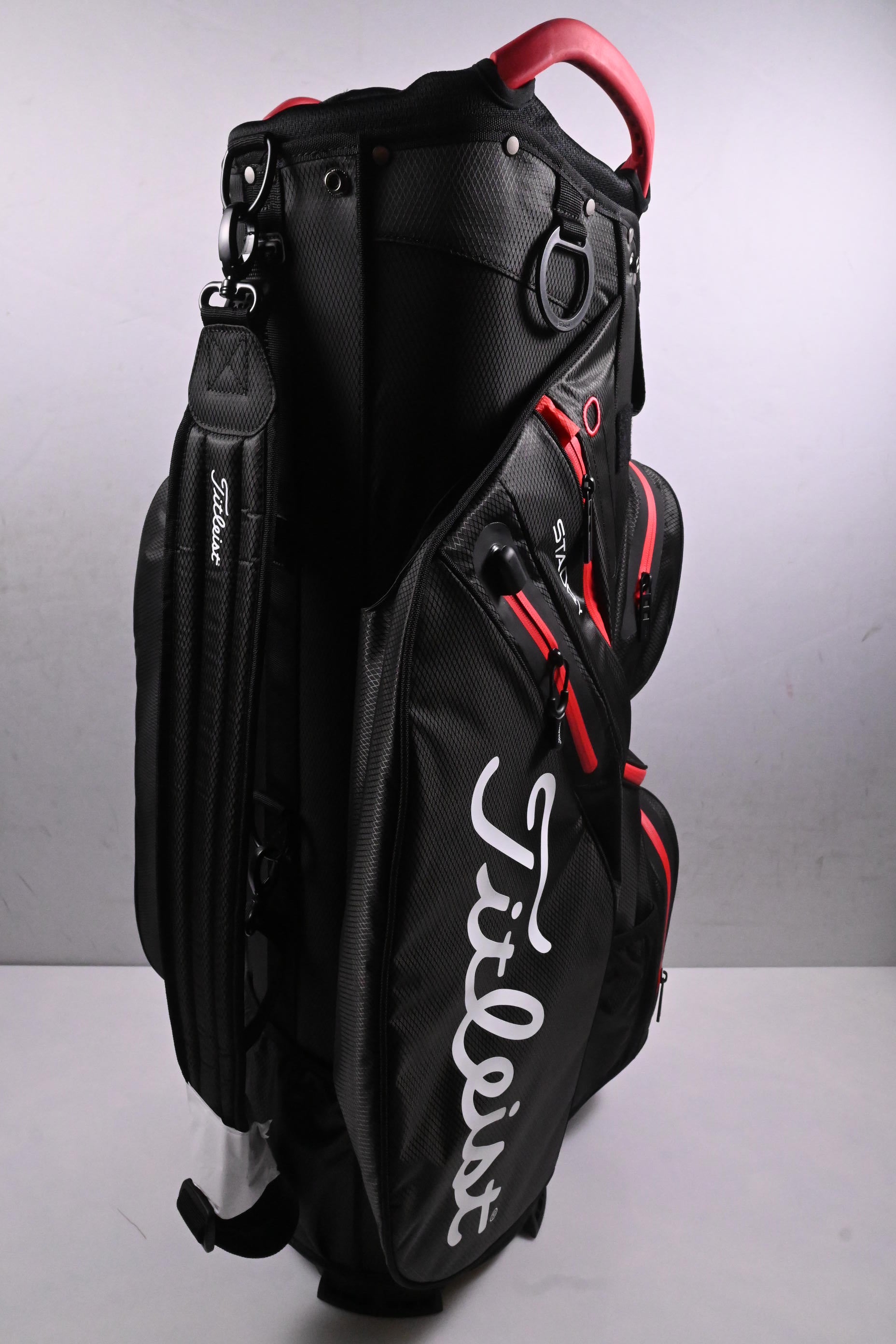 Titleist Cart 14 StaDry Cart Bag / 14-Way Divider / Black, Red