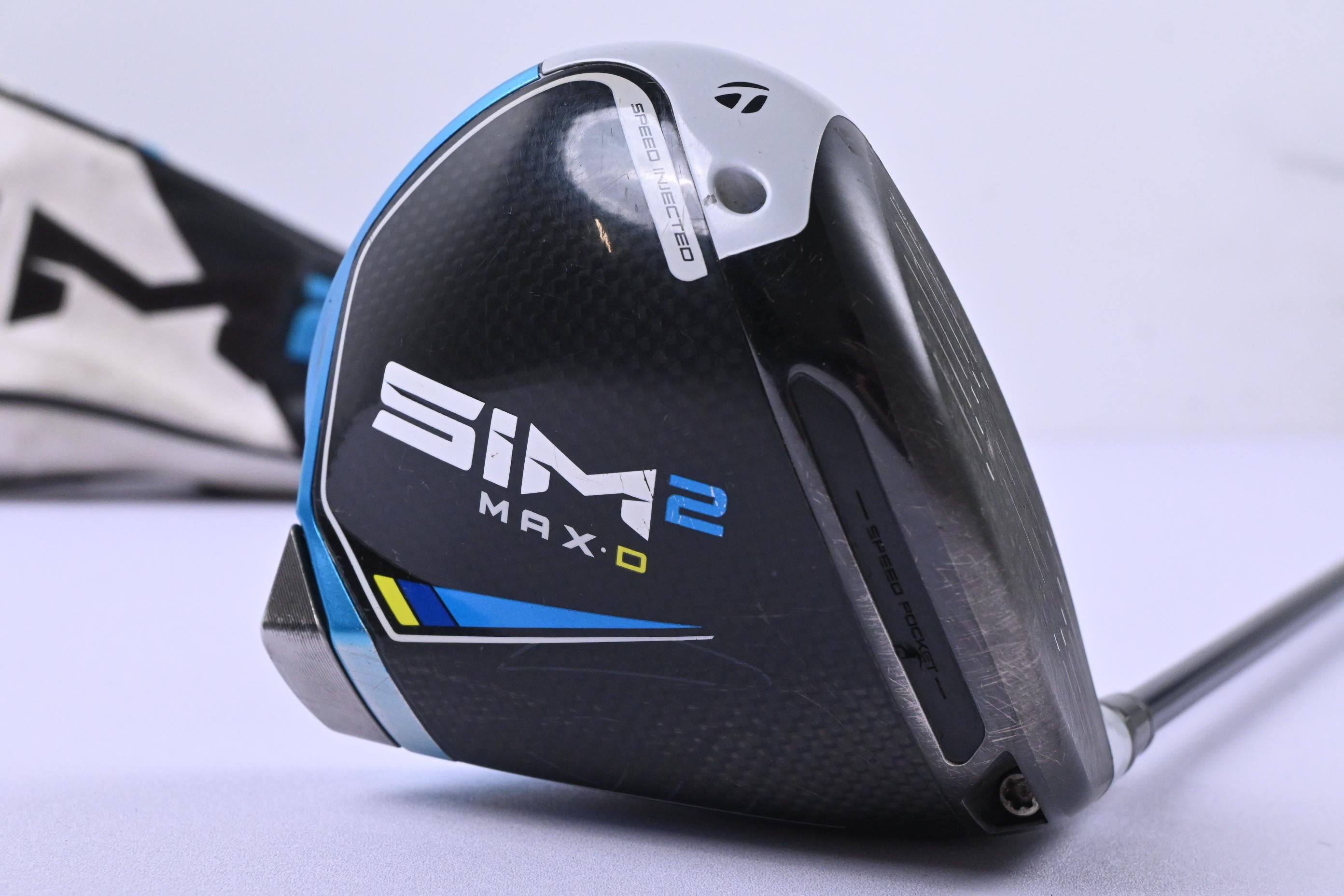Taylormade SIM2 Max D Driver / 10.5 Degree / Regular Flex Fujikura Ventus Blue 5
