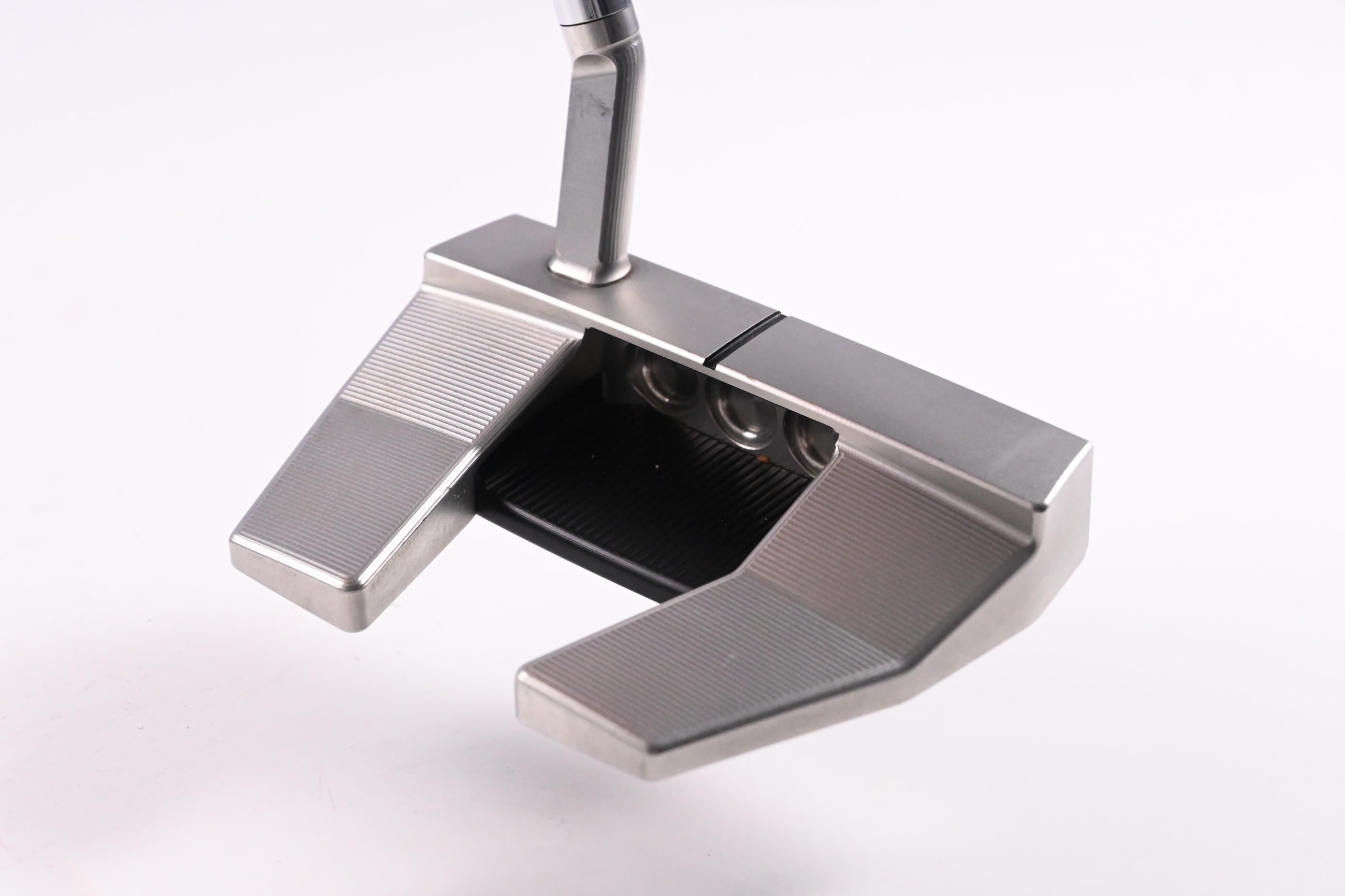 Scotty Cameron 2026 Phantom 5.5 Putter / 34 Inch