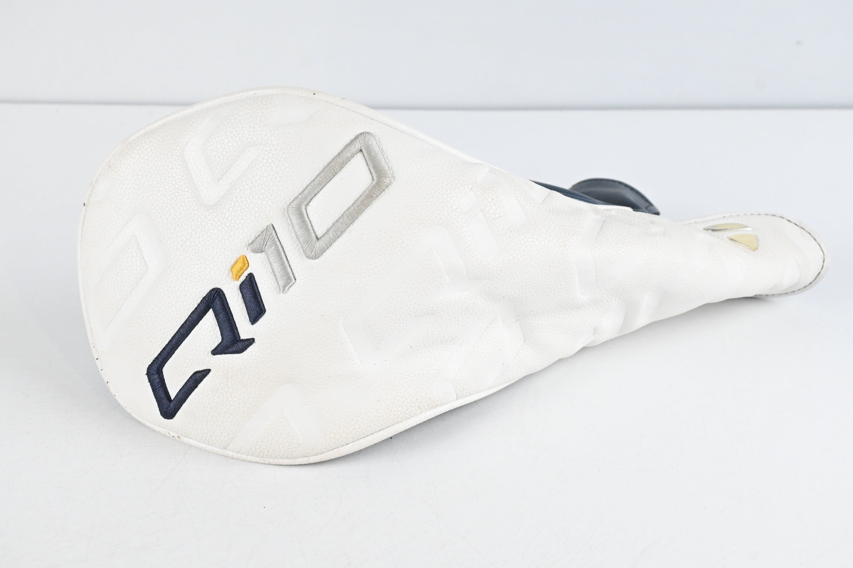 Taylormade Qi10 LS Driver / 8 Degree / Stiff Flex Tensei AV Blue 65 Shaft