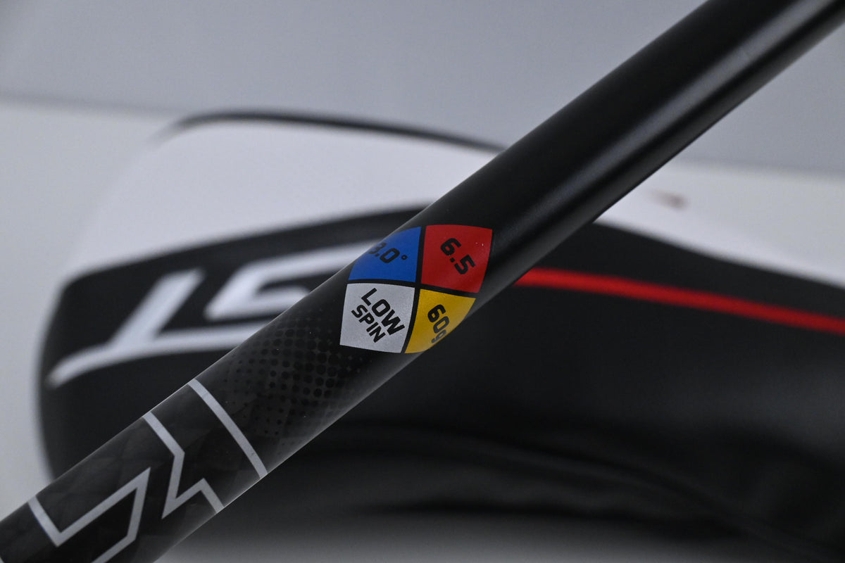 Titleist GT3 Driver / 8 Degree / X-Flex HZRDUS Black Gen 5 60 Shaft