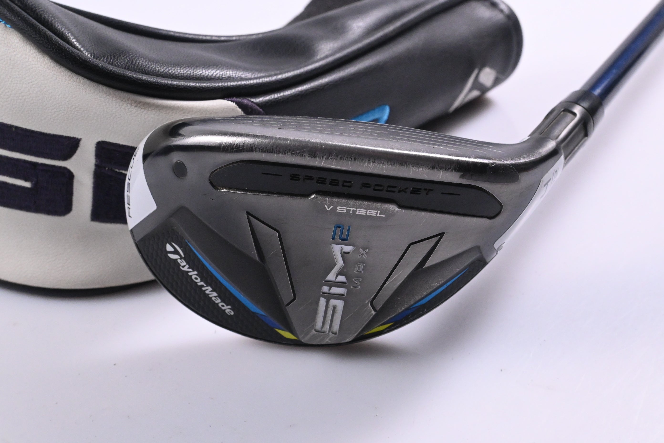 Taylormade SIM2 Max #4 Hybrid / 22 Degree / Regular Flex Fujikura Ventus Blue 6