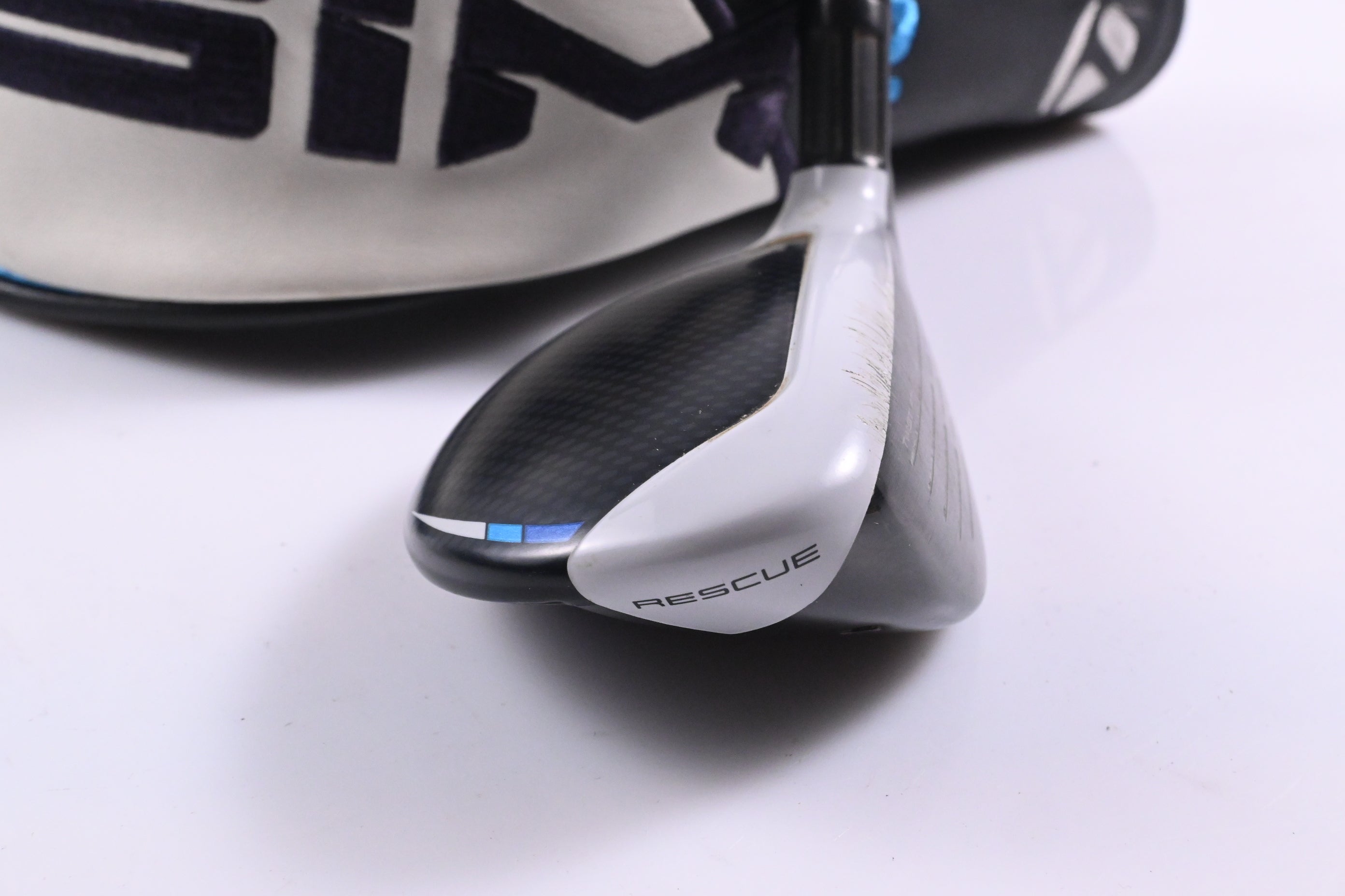 Taylormade SIM2 Max #4 Hybrid / 22 Degree / Regular Flex Fujikura Ventus Blue 6