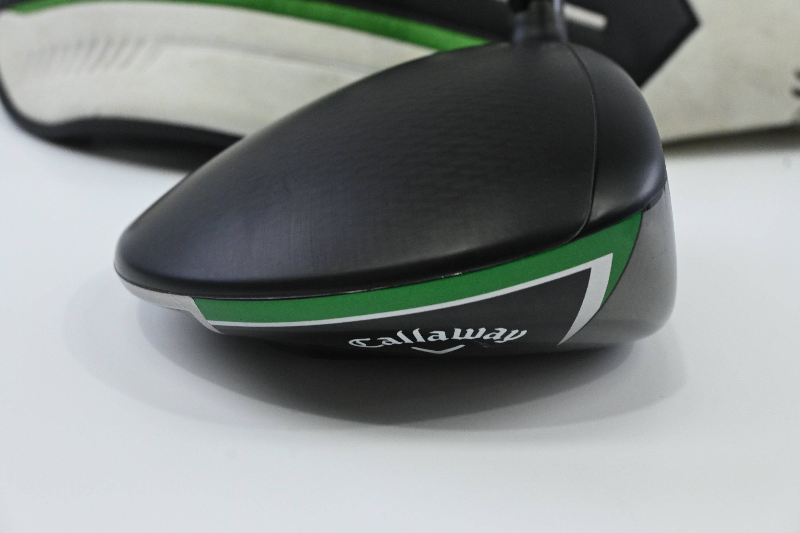 Callaway Elyte Driver / 9 Degree / Regular Flex Vanquish 4 Shaft