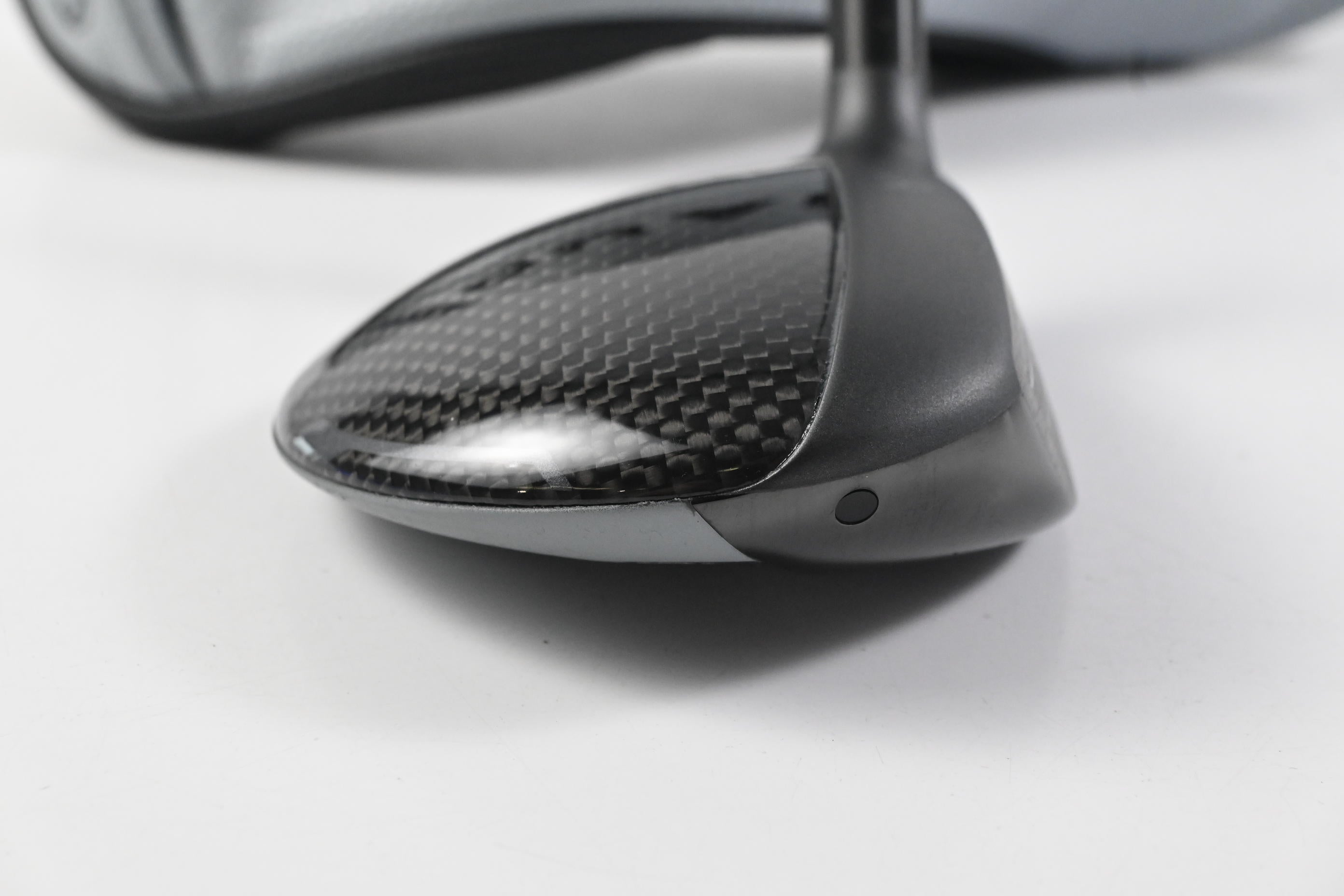 Callaway Quantum Max #7 Wood / 21 Degree / Regular Flex Denali Frost Silver 60