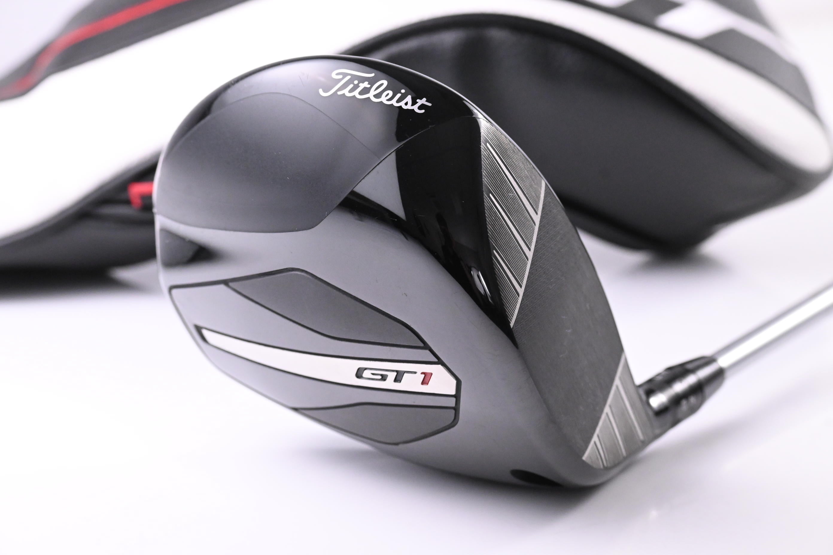 Titleist GT1 Driver / 10 Degree / Regular Flex Fujikura Air Speeder 40 Shaft