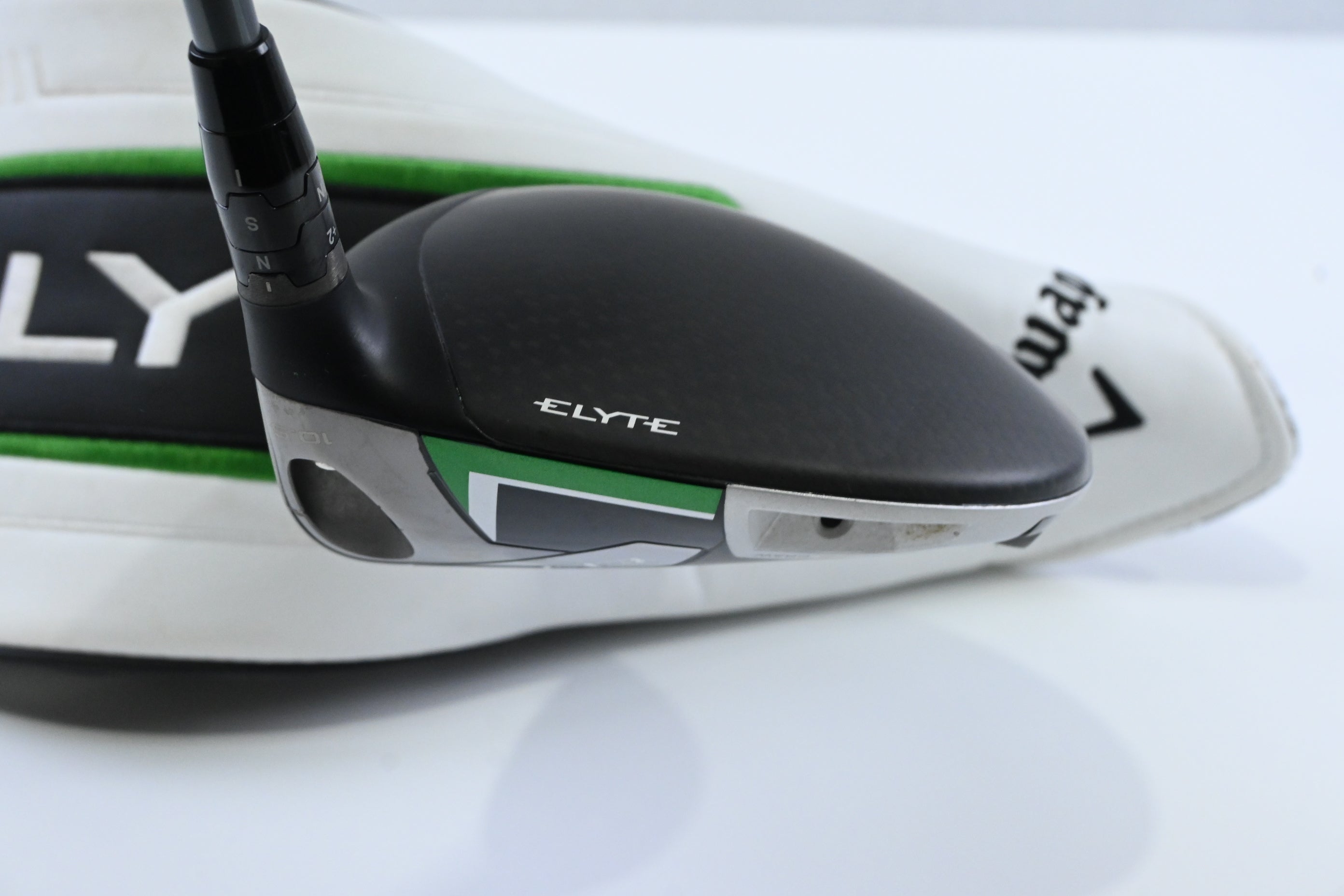 Callaway Elyte X Driver / 10.5 Degree / Regular Flex Denali Charcoal 50 Shaft