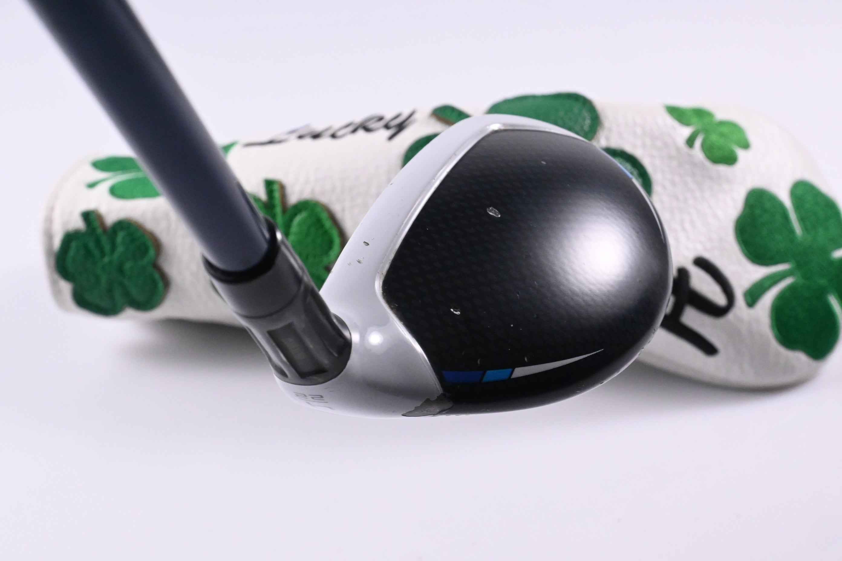 Taylormade SIM2 Max #4 Hybrid / 22 Degree / Regular Flex Ventus Blue 6 Shaft