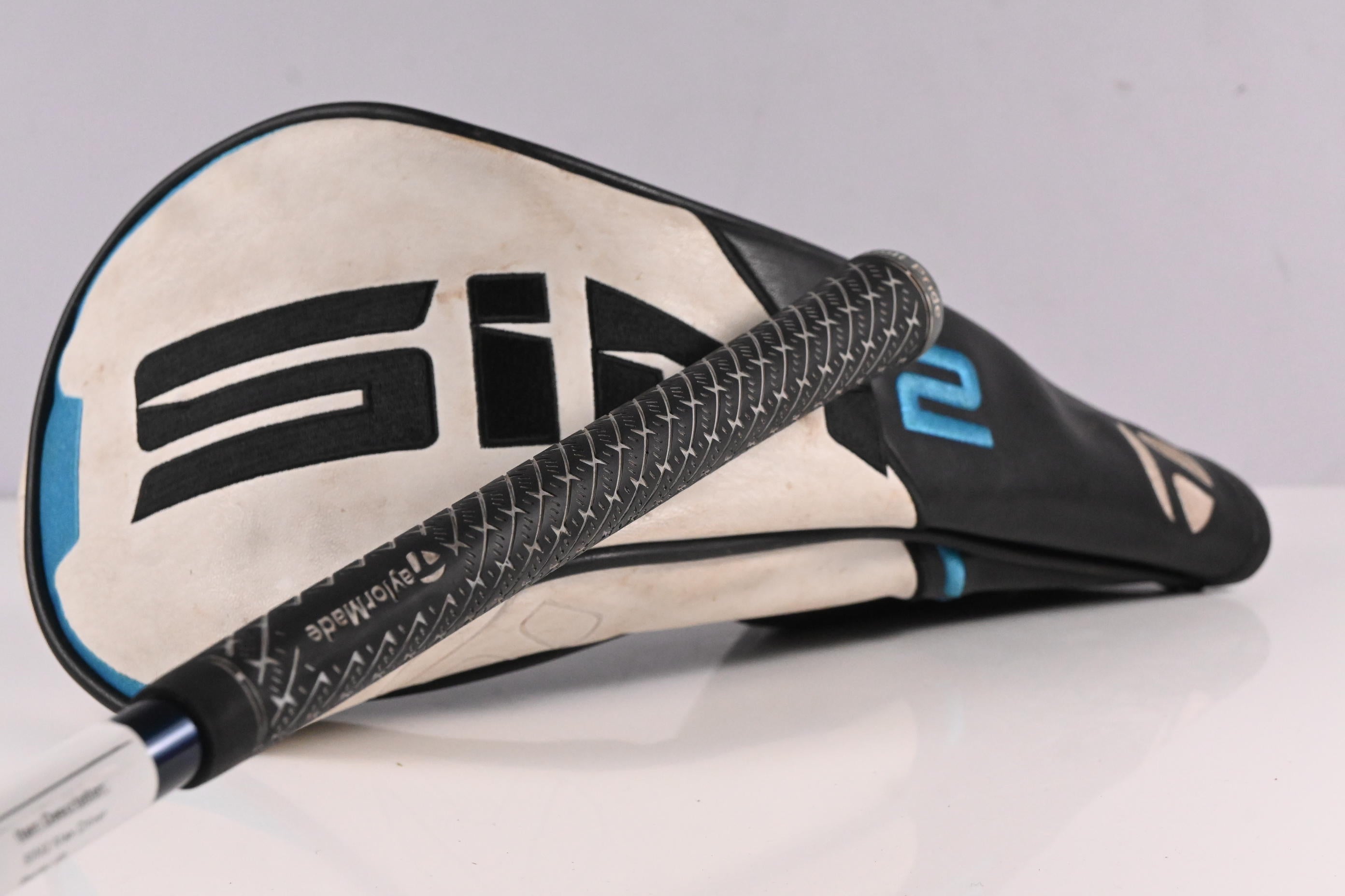 Taylormade SIM2 Max Driver / 9 Degree / Stiff Flex Fujikura Ventus Blue 5 Shaft