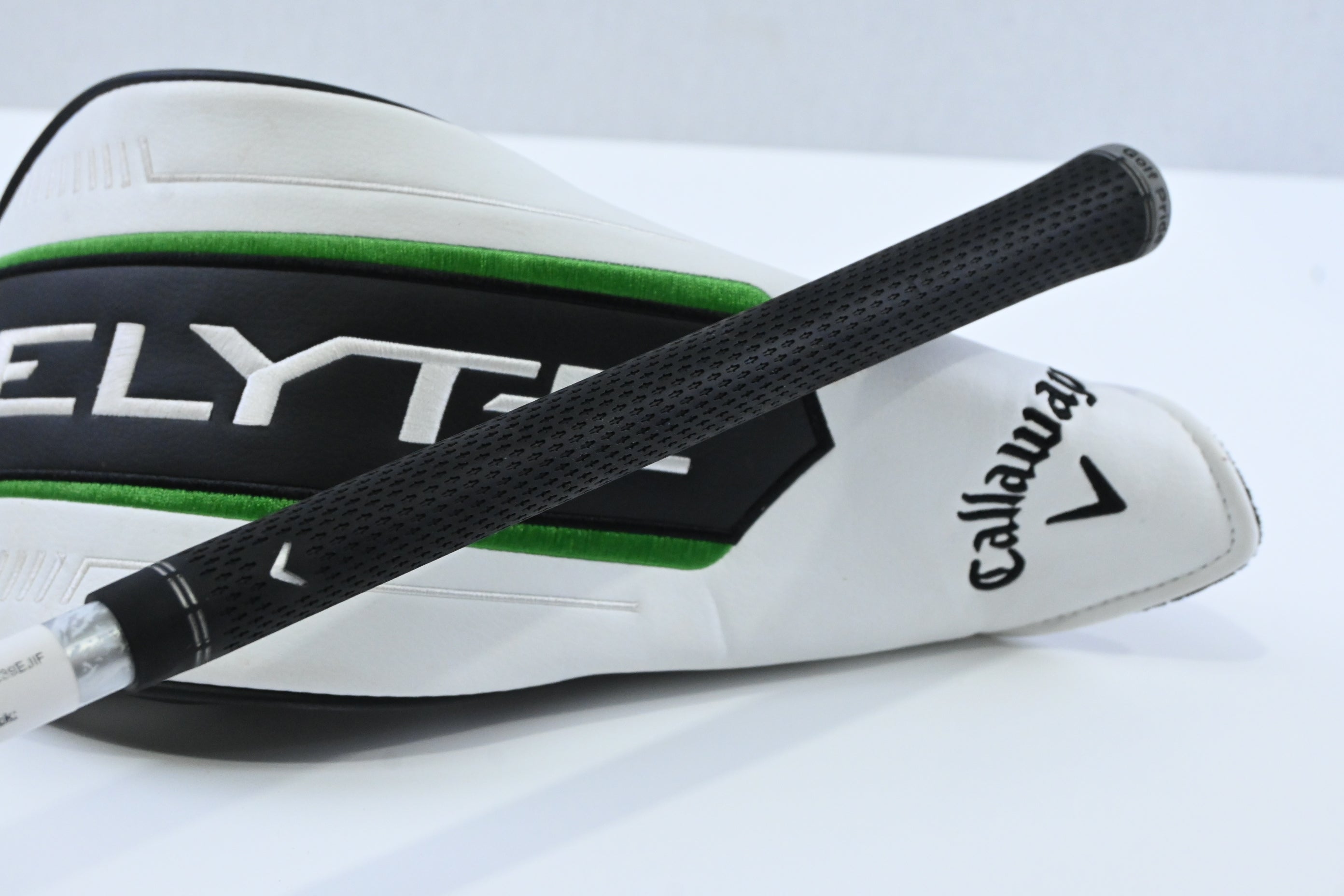 Callaway Elyte X Driver / 10.5 Degree / Regular Flex Denali Charcoal 50 Shaft