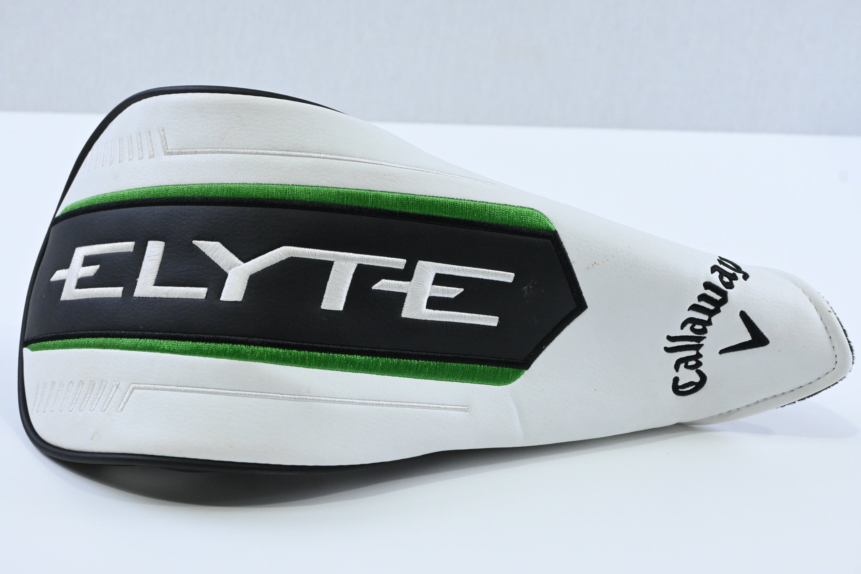 Callaway Elyte X Driver / 10.5 Degree / Regular Flex Denali Charcoal 50 Shaft