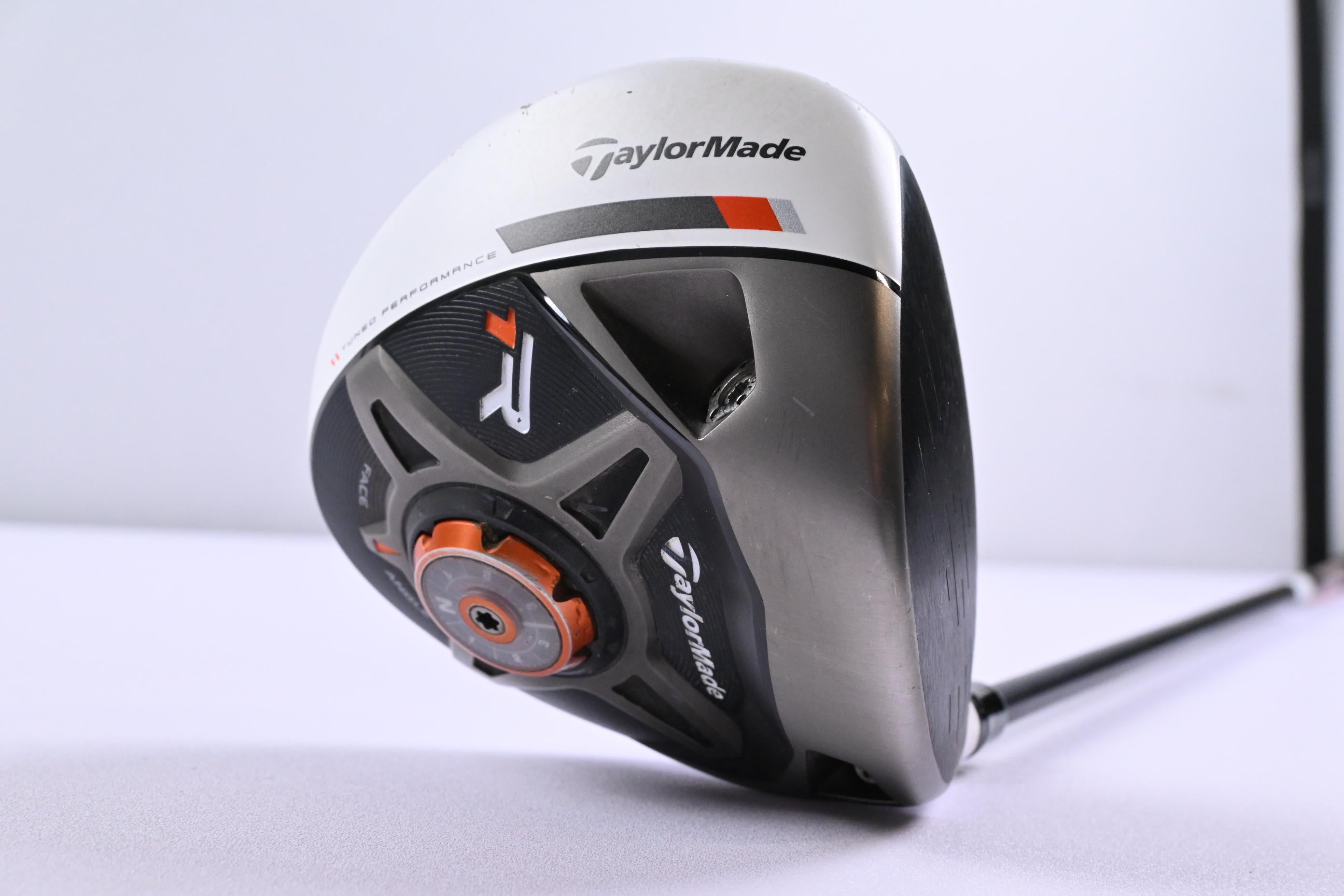Taylormade R1 Driver / 10.5 Degree / Stiff Flex Aldila Rip Phenom 55 Shaft