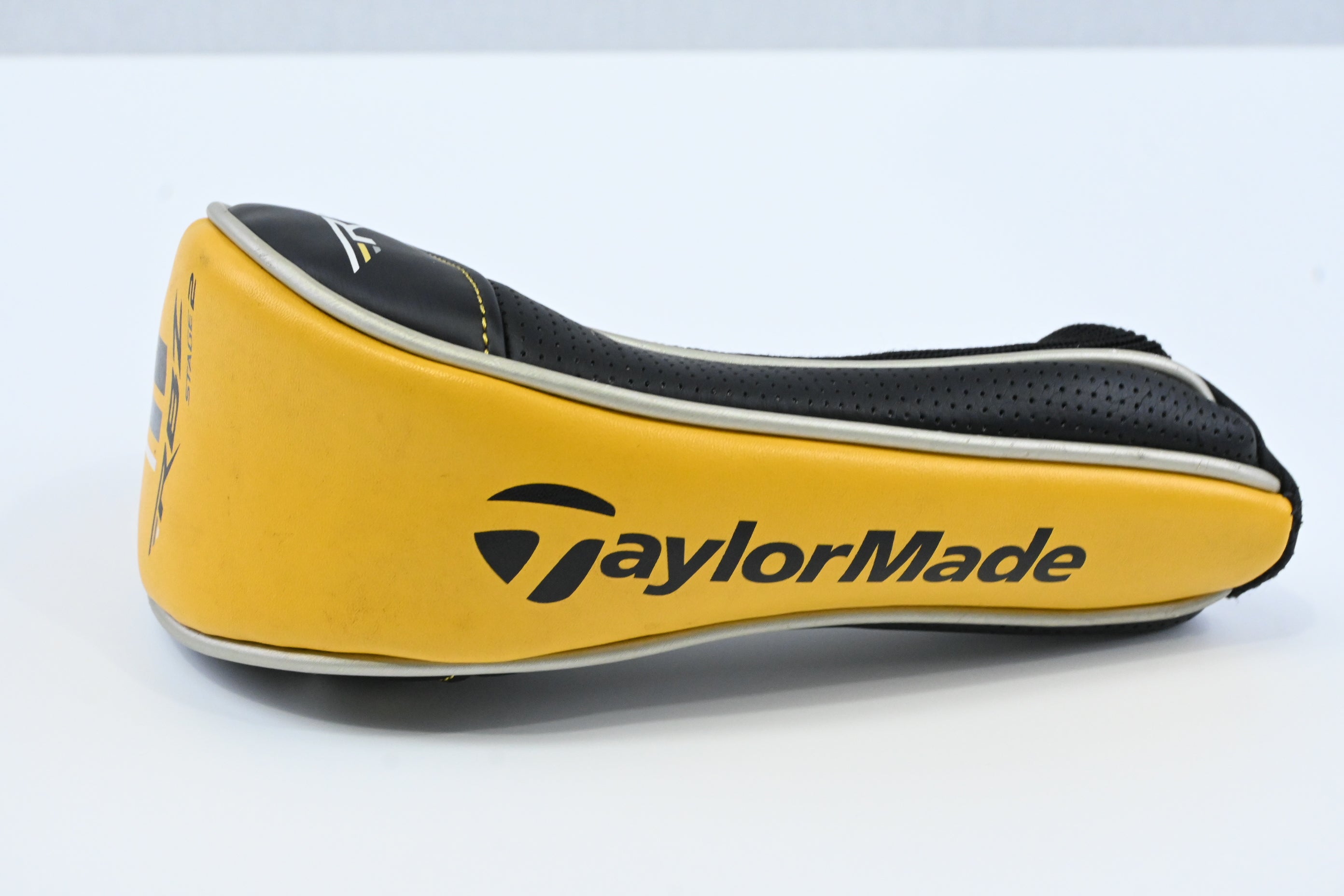Ladies Taylormade RBZ Stage 2 #4 Hybrid / 22 Degree / Ladies Flex RocketFuel 45