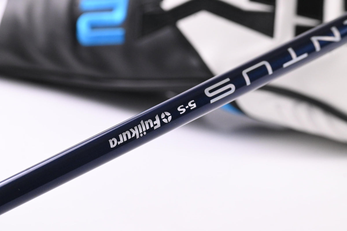 Taylormade SIM2 Max Driver / 10.5 Degree / Stiff Flex Ventus Blue 5 Shaft