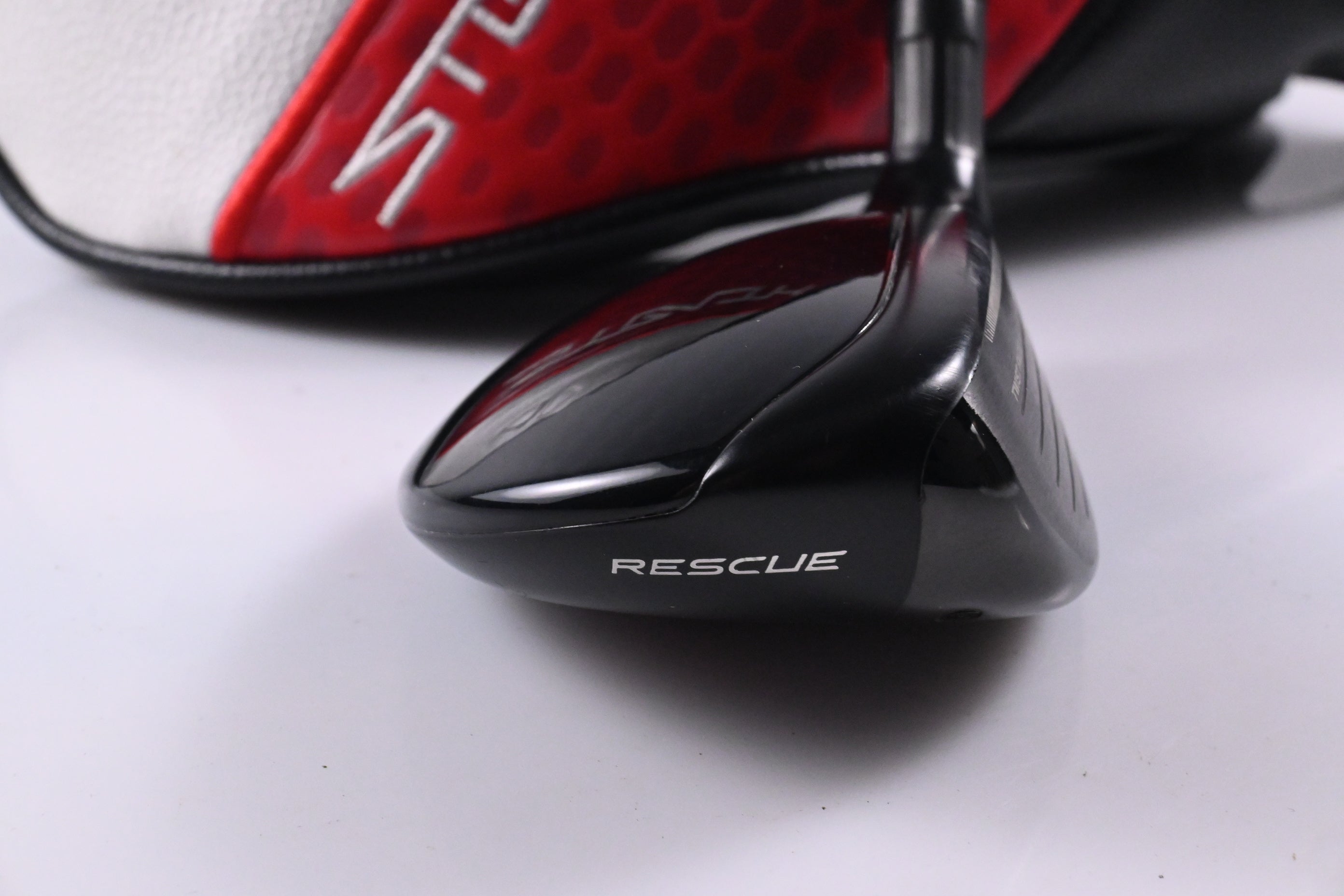 Taylormade Stealth 2 HD #4 Hybrid / 23 Degree / Regular Flex Speeder NX 50 Shaft