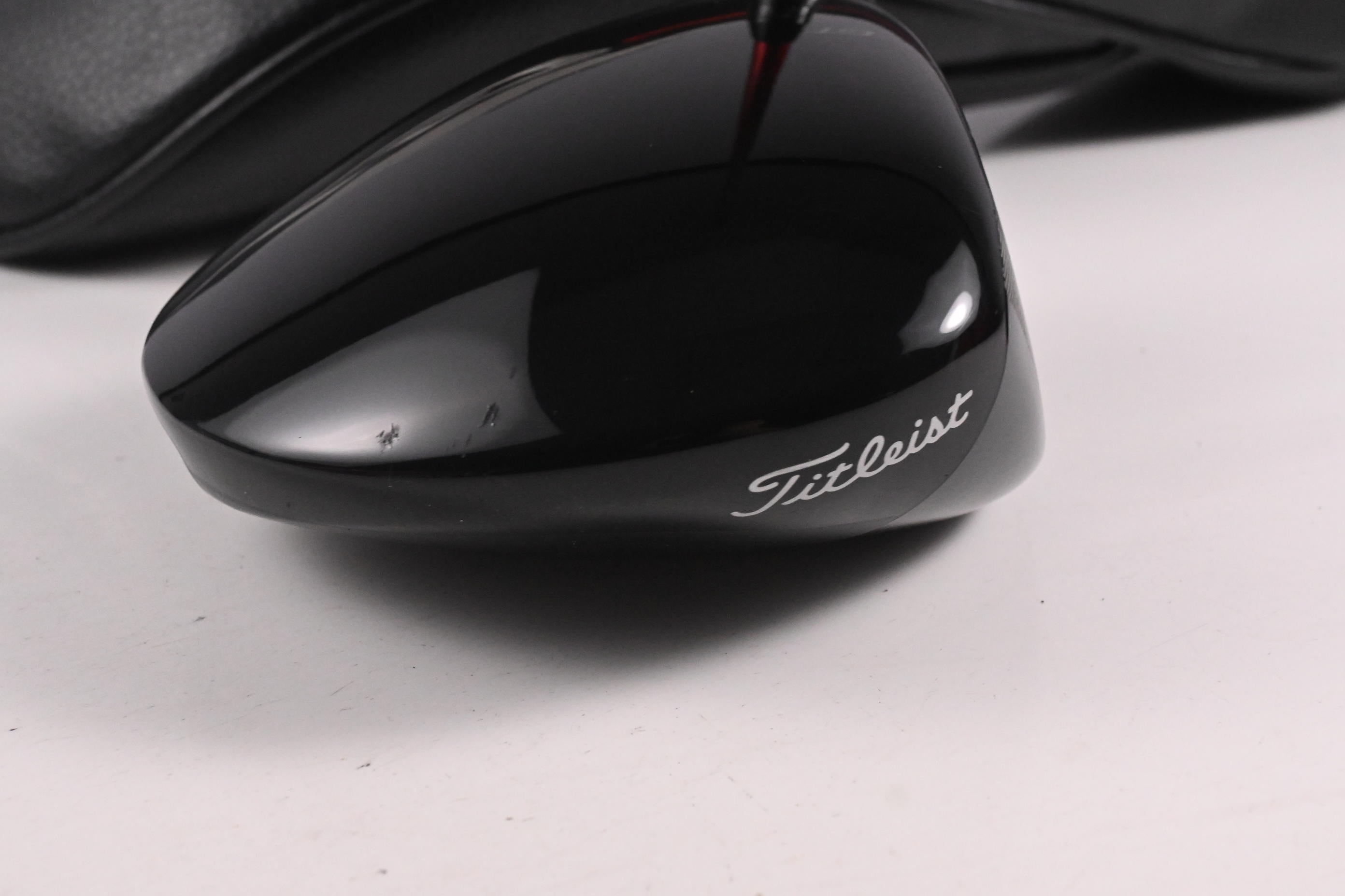 Titleist GT2 Driver / 10 Degree / X-Flex Fujikura Ventus Velocore Red 6 Shaft