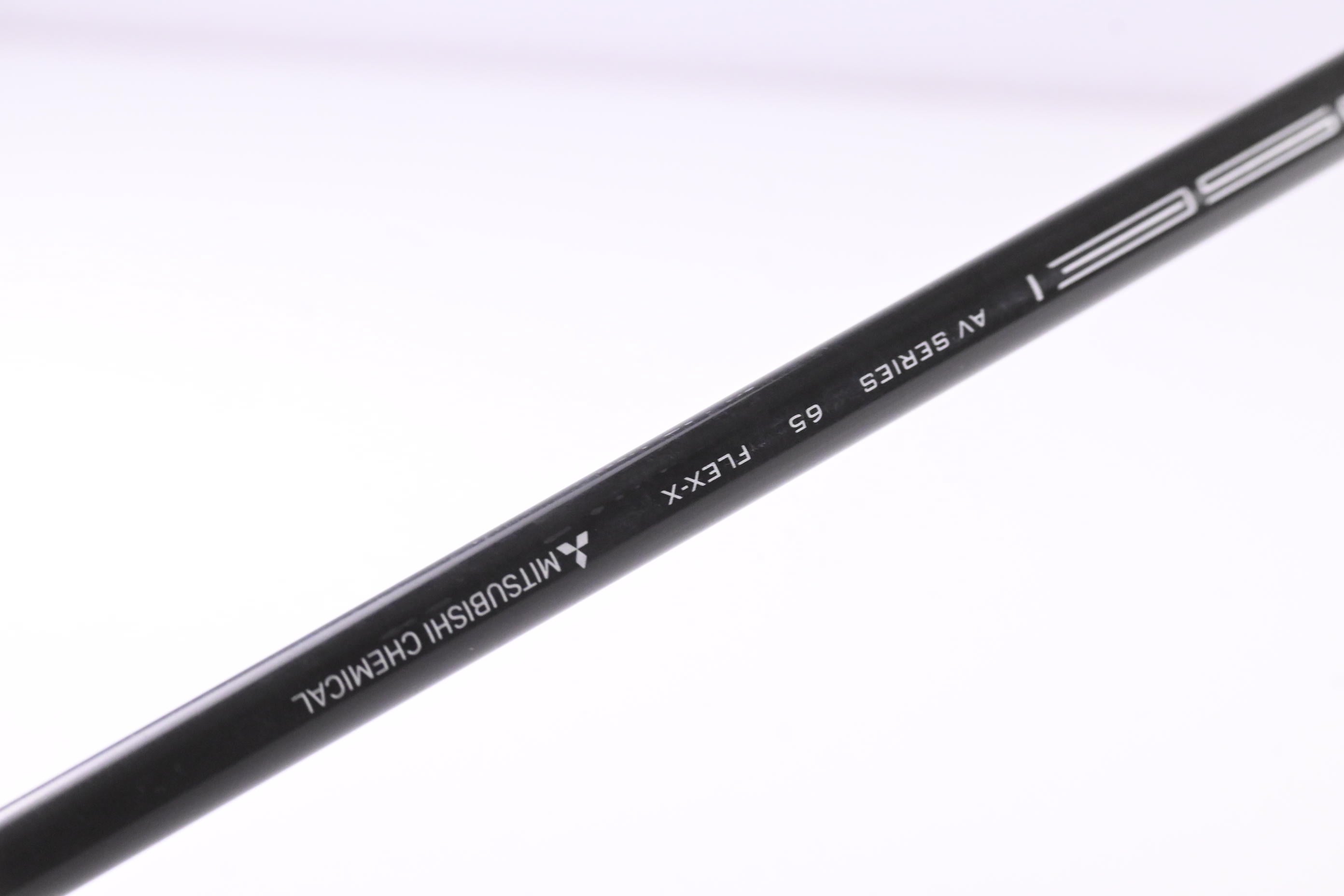 Left Hand Titleist TSR3 Driver / 9 Degree / X-Flex Tensei AV Raw White 65 Shaft