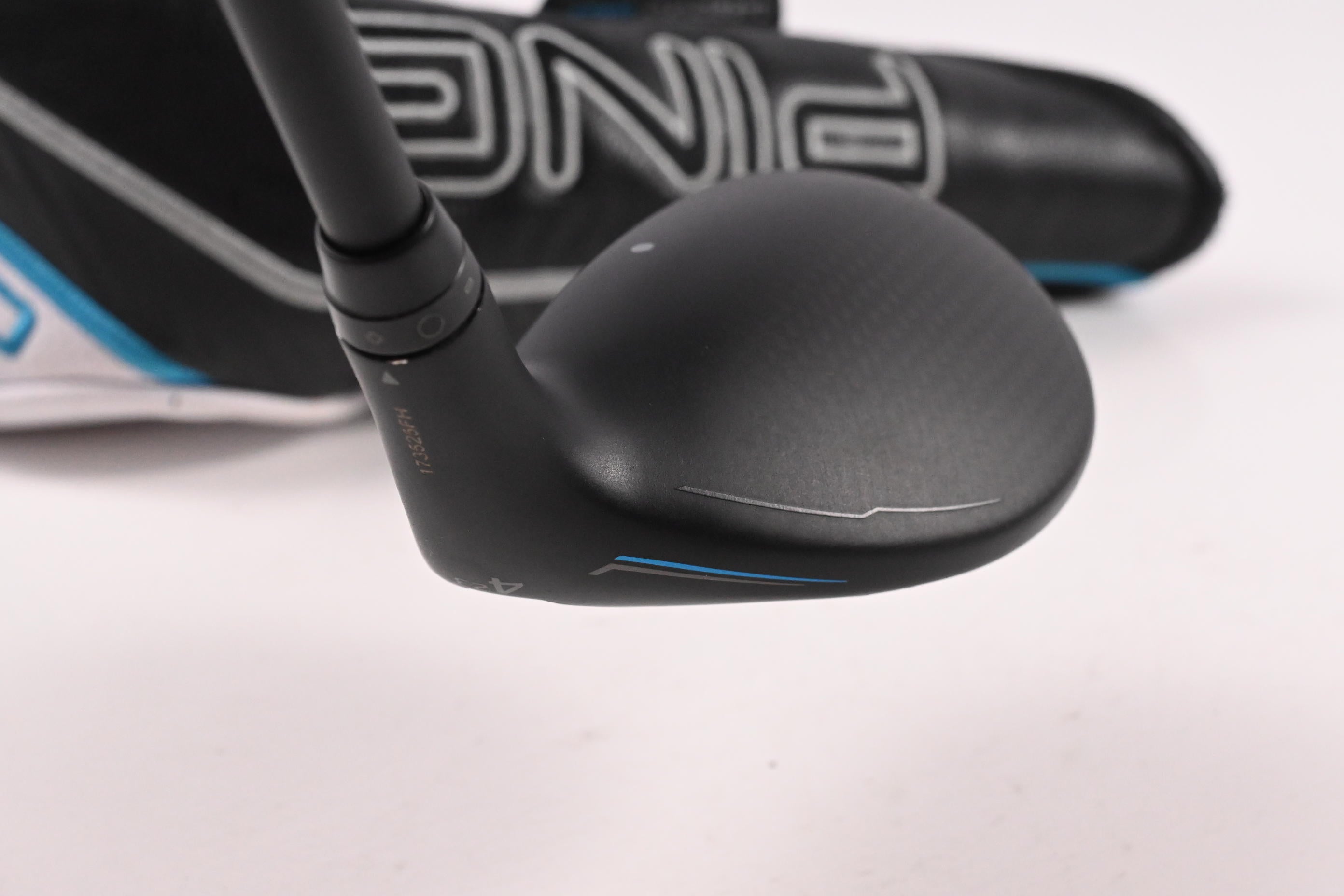 Ping G440 #4 Hybrid / 23 Degree / Stiff Flex Ping Alta CB Blue 70 Shaft