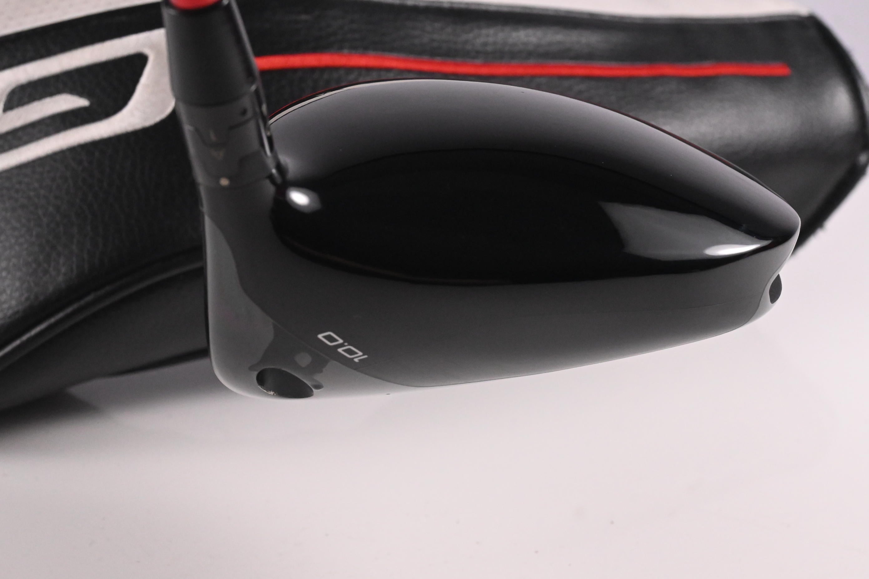 Titleist GT2 Driver / 10 Degree / X-Flex Fujikura Ventus Velocore Red 6 Shaft