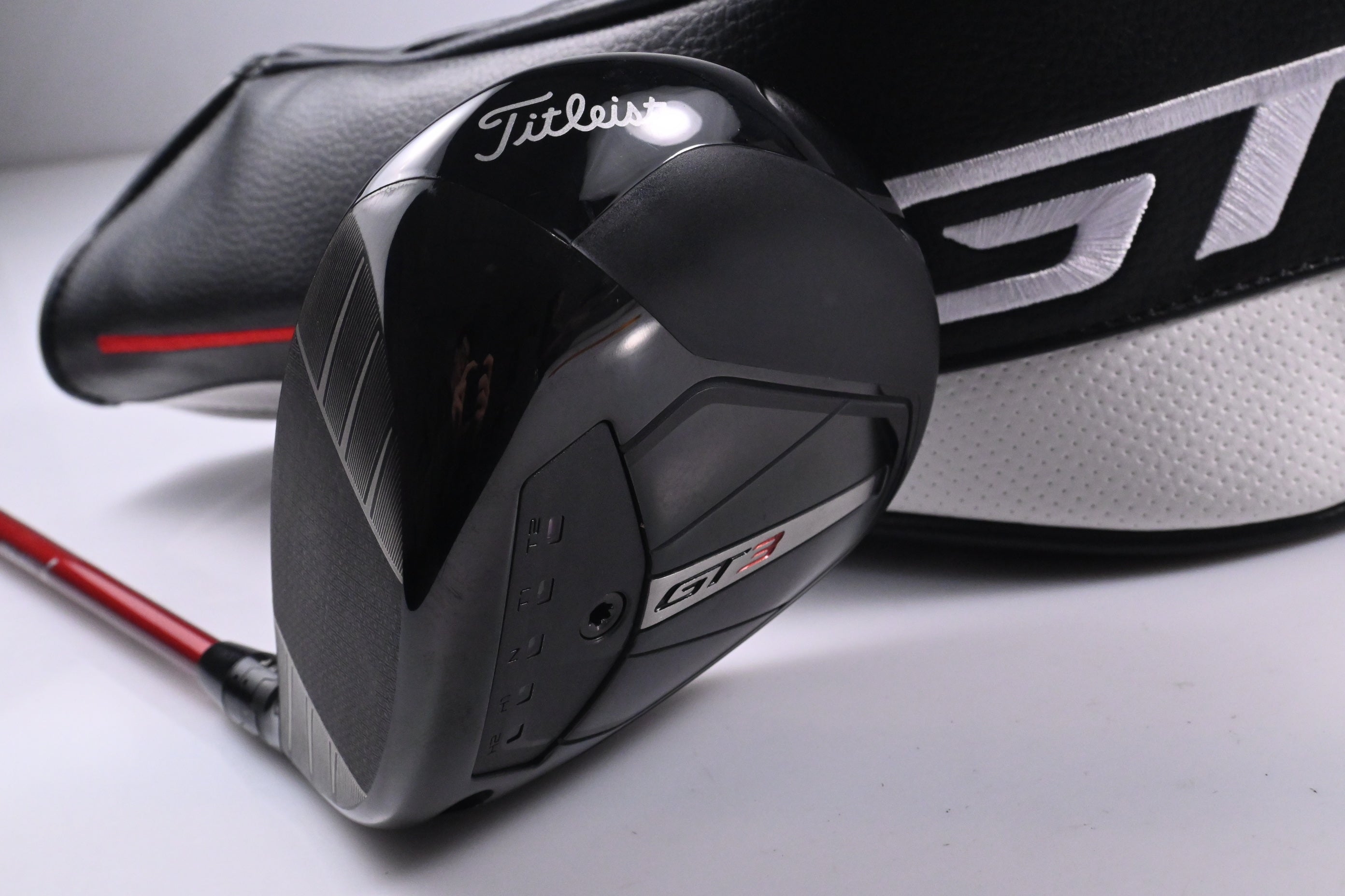 Left Hand Titleist GT3 Driver / 9 Degree / Stiff Flex Project X Denali Red 50