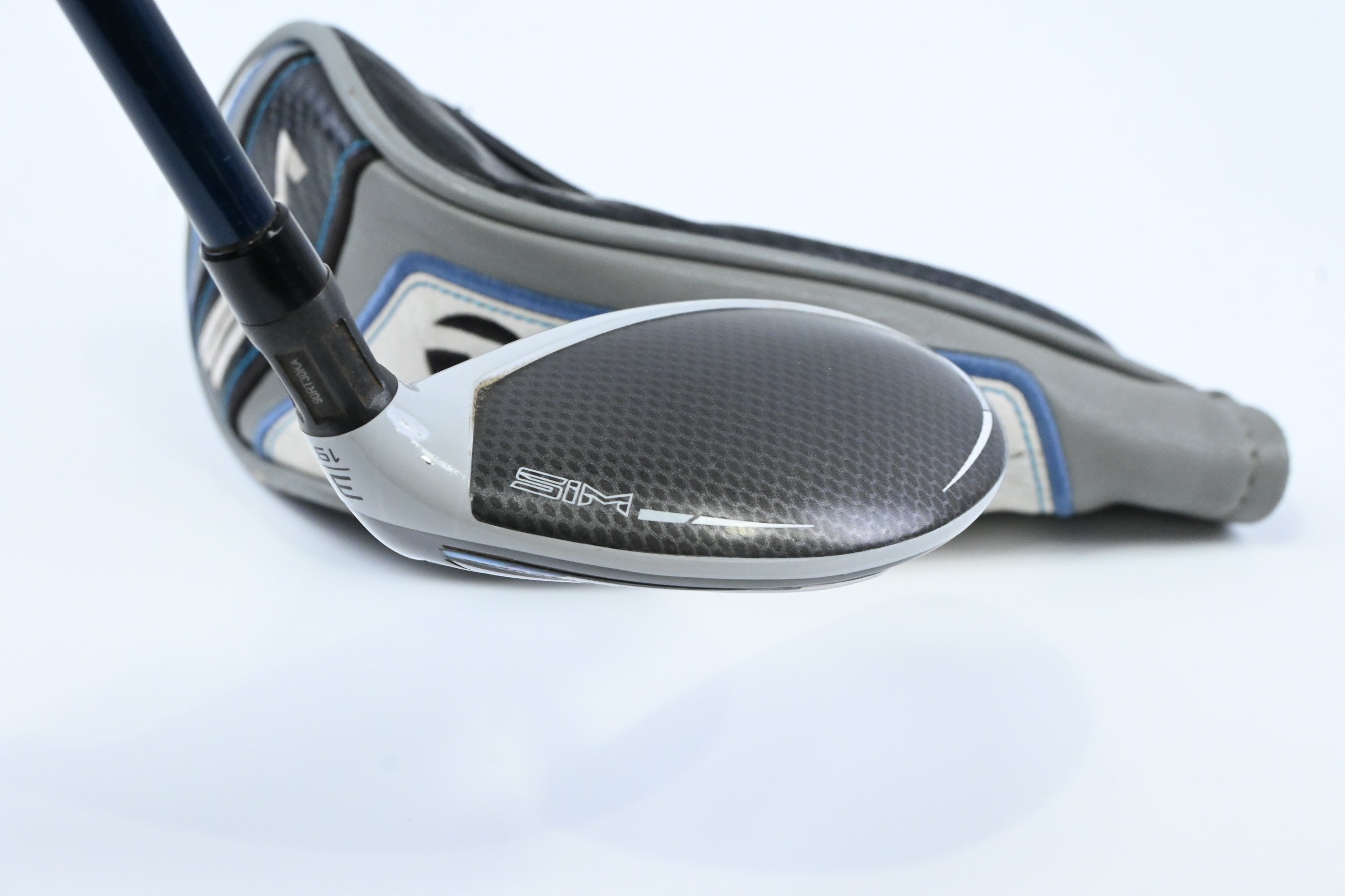 Taylormade SIM Max #3 Hybrid / 19 Degree / Stiff Flex Fujikura Ventus Blue 7
