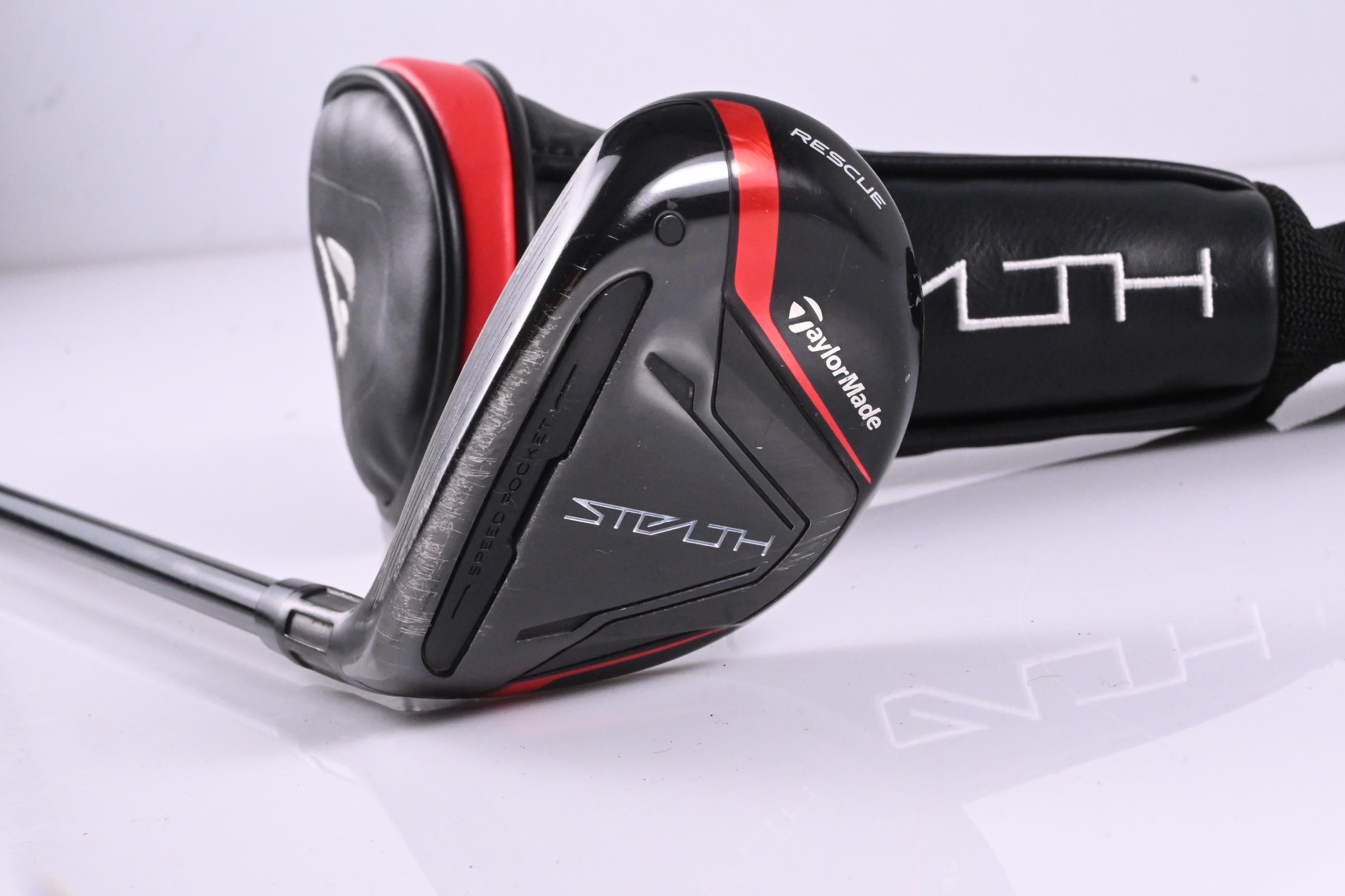 Left Hand Taylormade Stealth #4 Hybrid / 22 Degree / Regular Flex Ventus Red 6