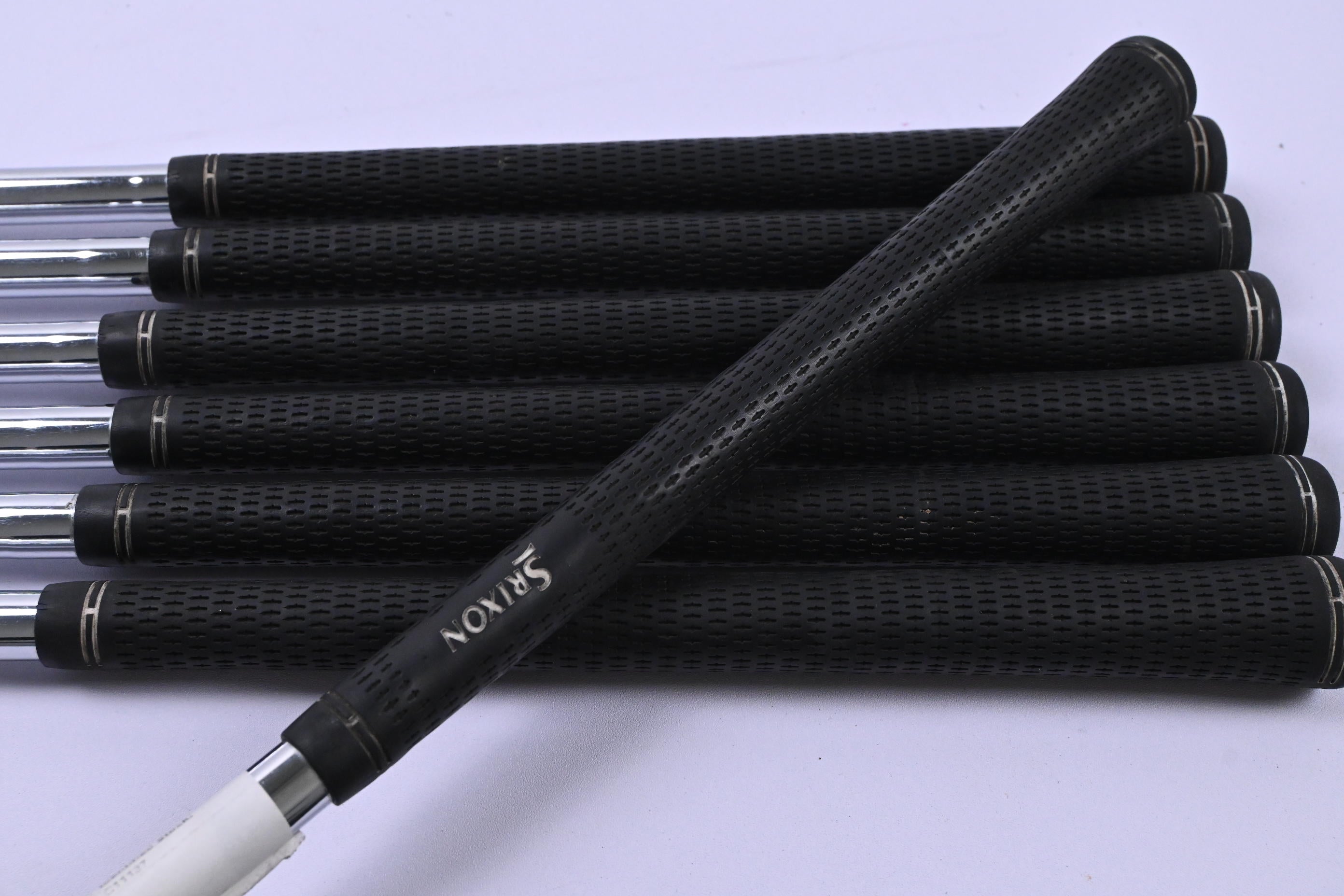 Ping G Series Irons / 6-PW+GW+SW / Black Dot / Regular Flex Ping AWT 2.0 Shafts