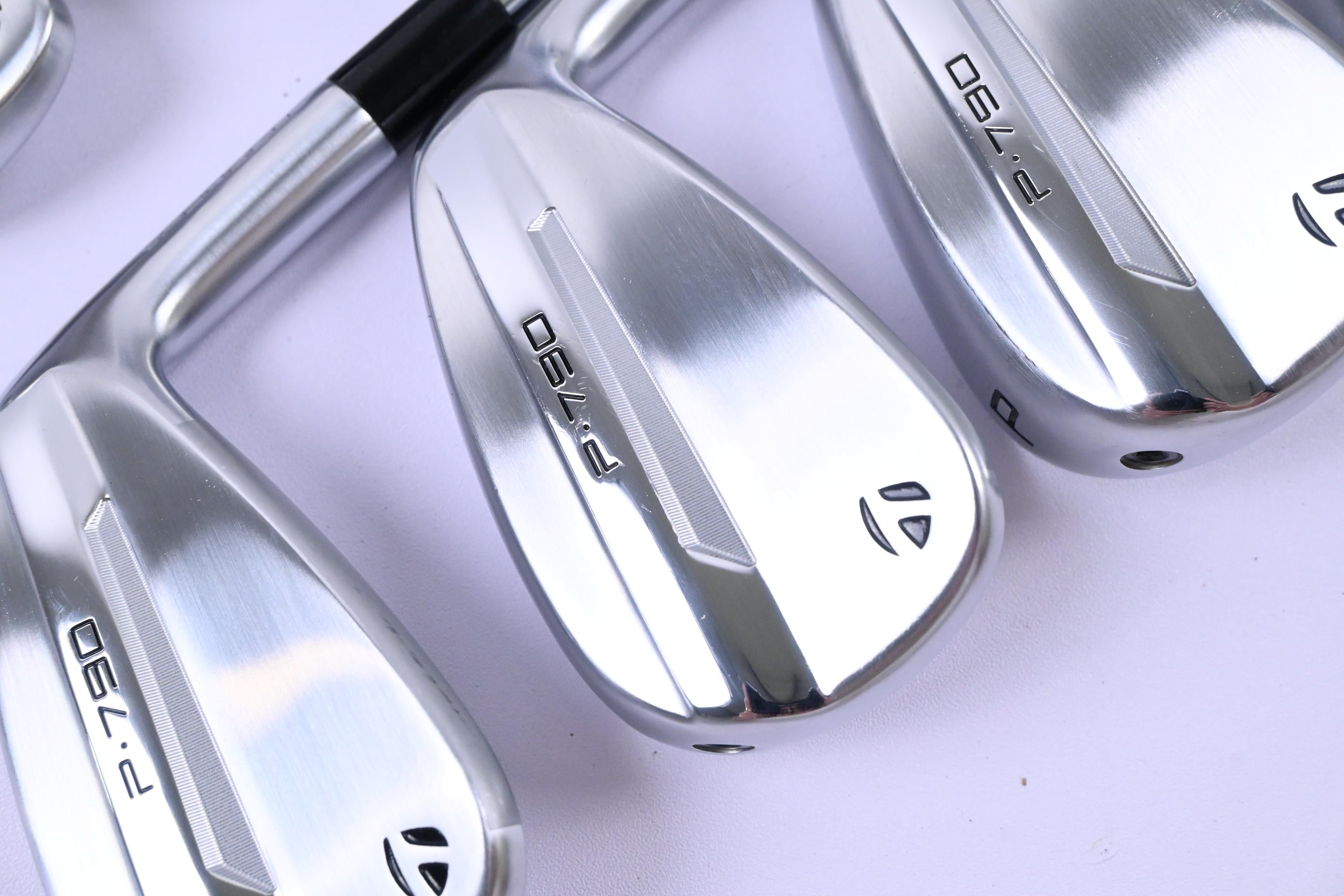 Taylormade P790 2025 Irons / 4-PW+GW / Regular Flex KBS Max MT 85 Shafts