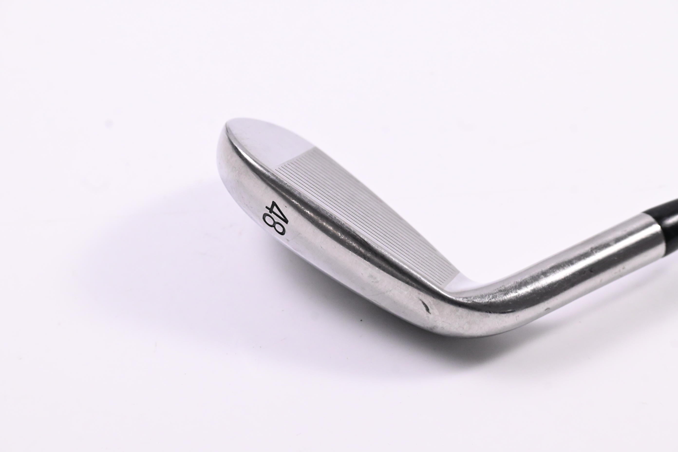 Titleist 718 AP1 Gap Wedge / 48 Degree / Regular Flex AMT Red R300 Shaft