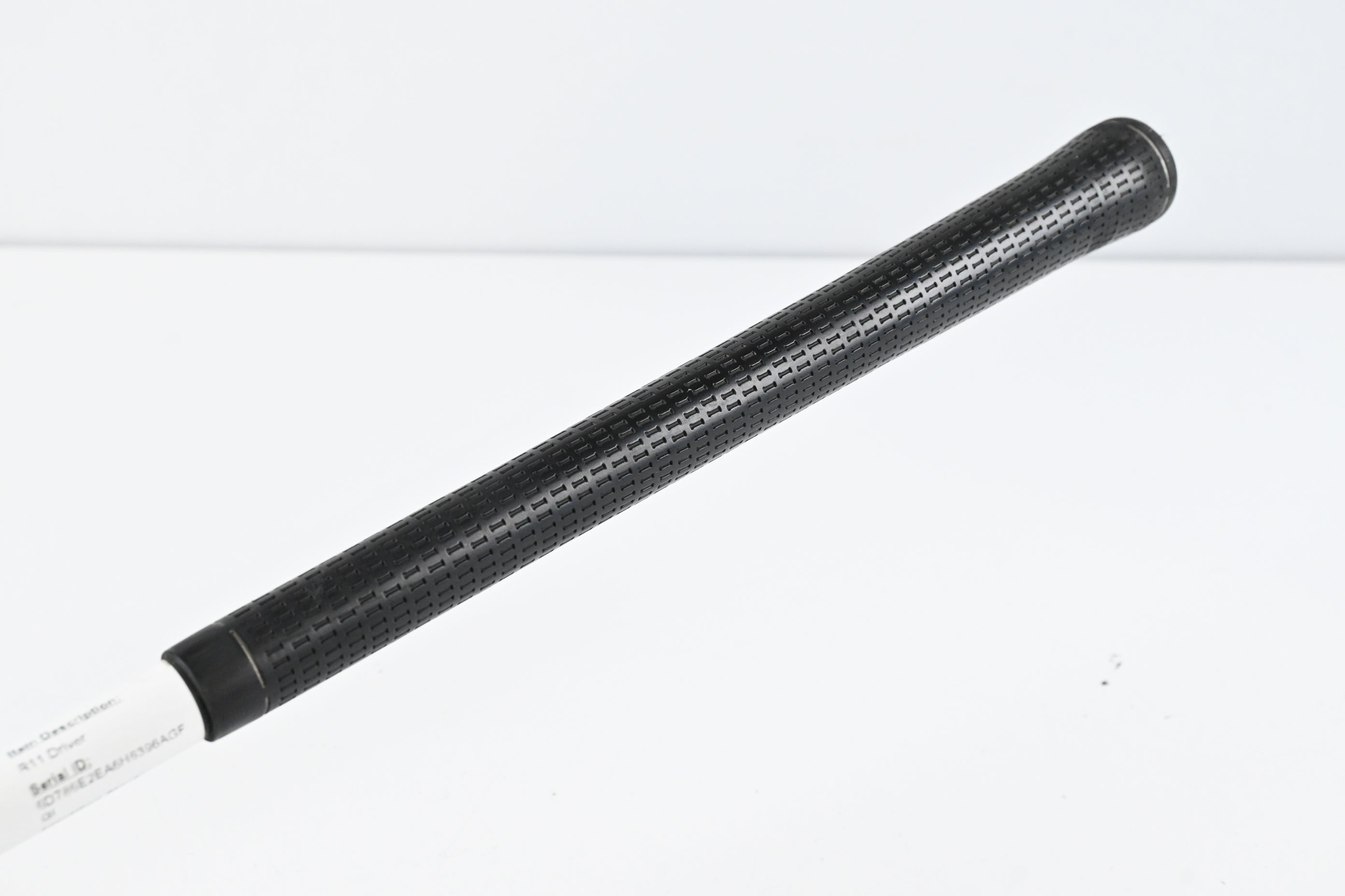 Taylormade R11 Driver / 9 Degree / Regular Flex Fujikura Blur 60 Shaft