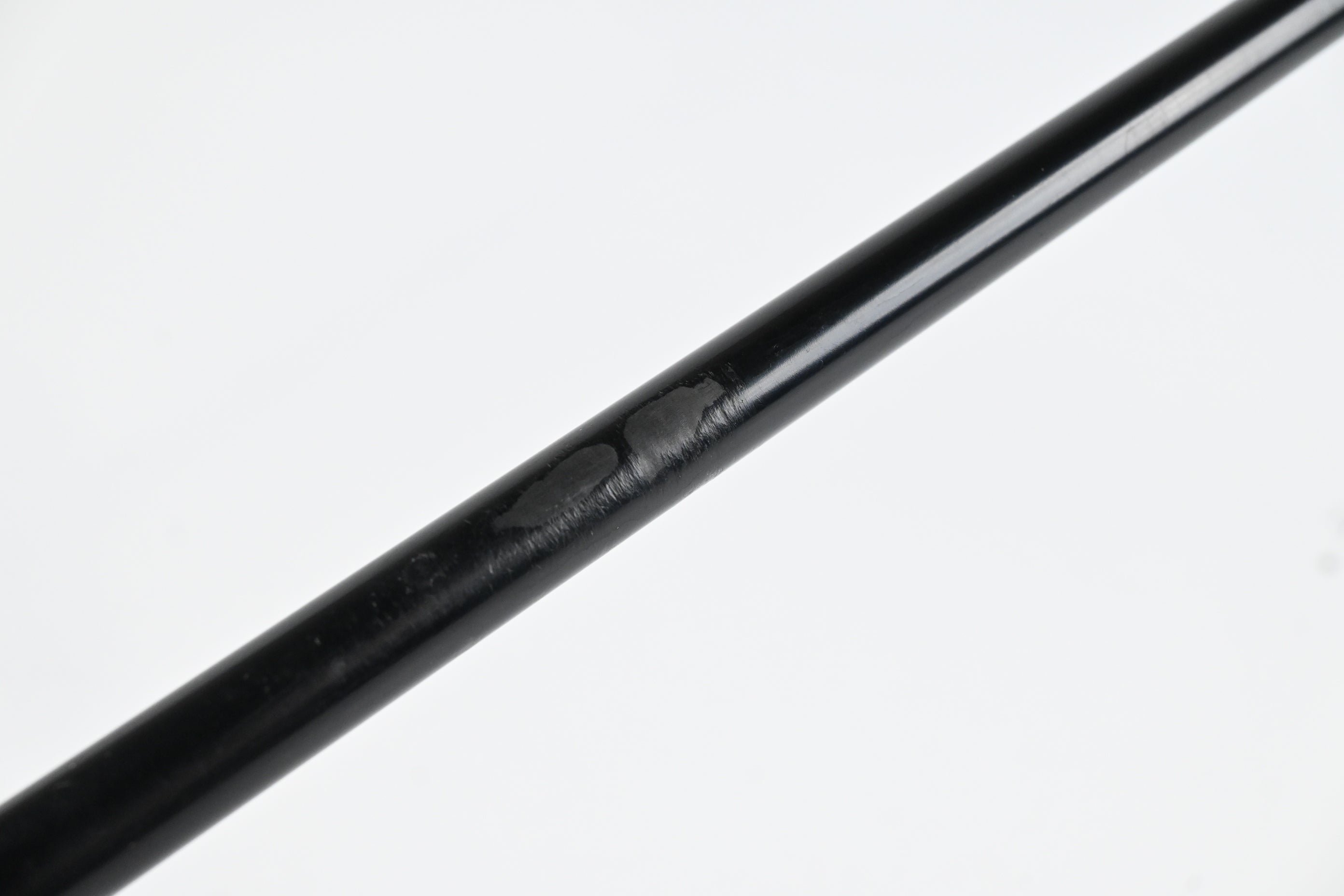 Taylormade R11 Driver / 9 Degree / Regular Flex Fujikura Blur 60 Shaft