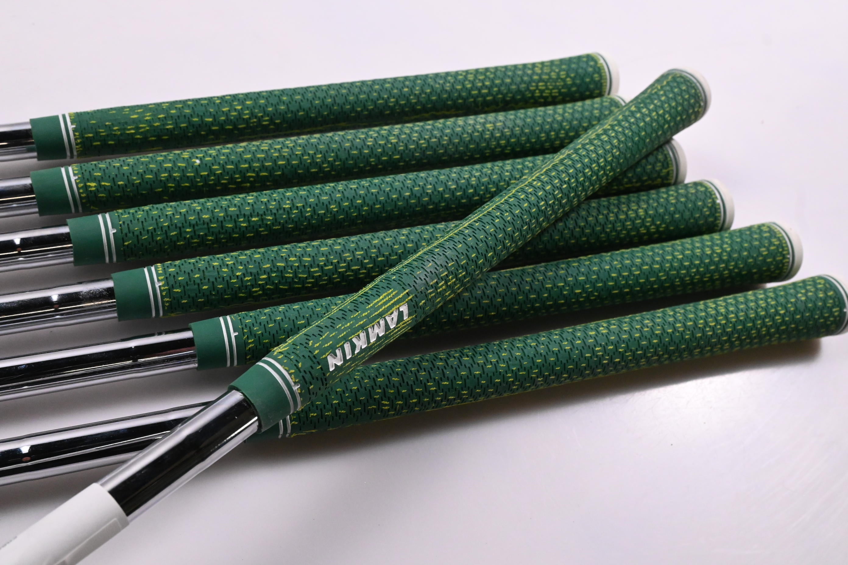 Titleist T200 2023 Irons / 4-PW / X-Flex AMT Tour White X100 Shafts