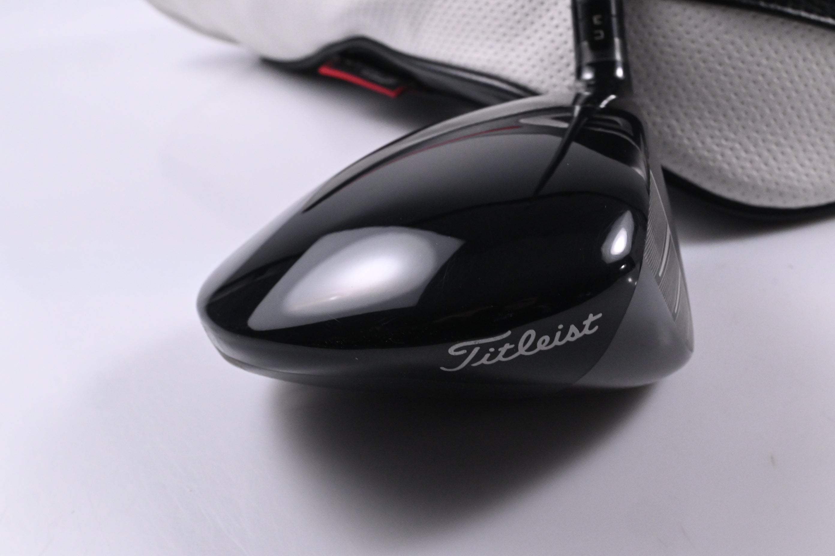 Titleist GT2 Driver / 8 Degree / Stiff Flex Project X HZRDUS GEN5 Black 60 Shaft