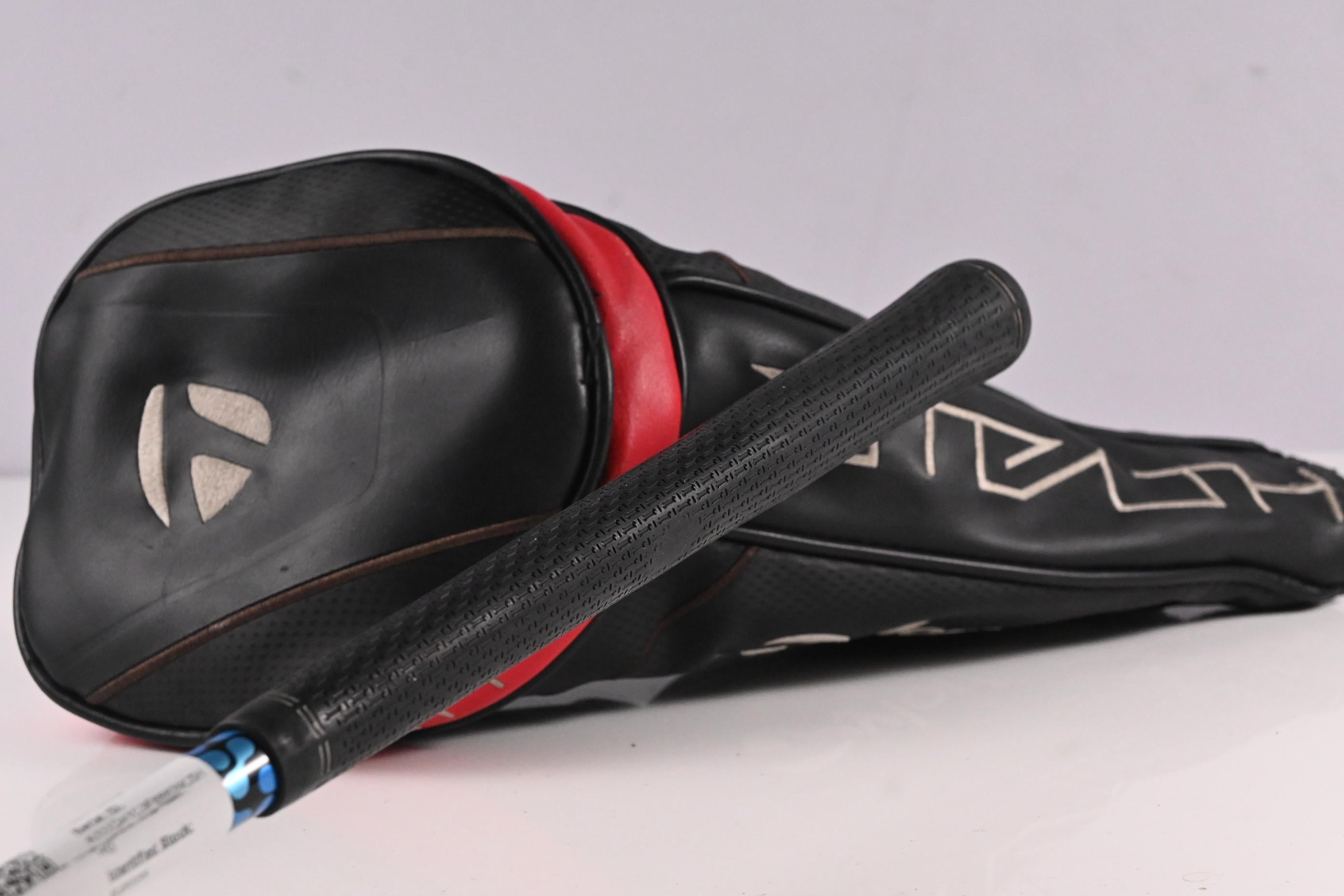 Taylormade Stealth Driver / 10.5 Degree / Stiff Flex Fujikura Atmos Blue 6 Shaft