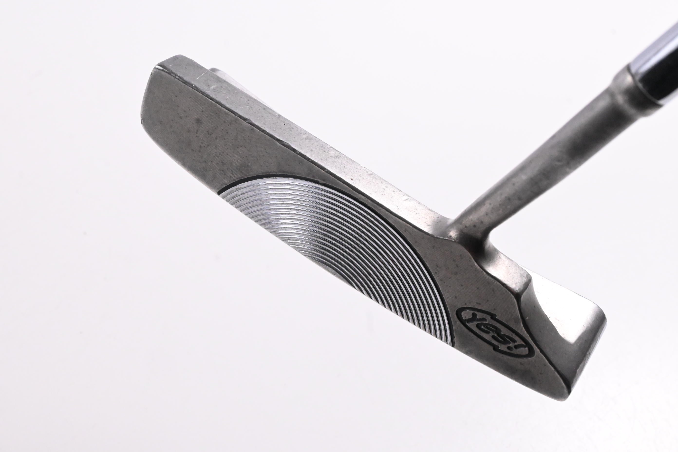 Yes! C-Groove Robin Putter / 34 Inch